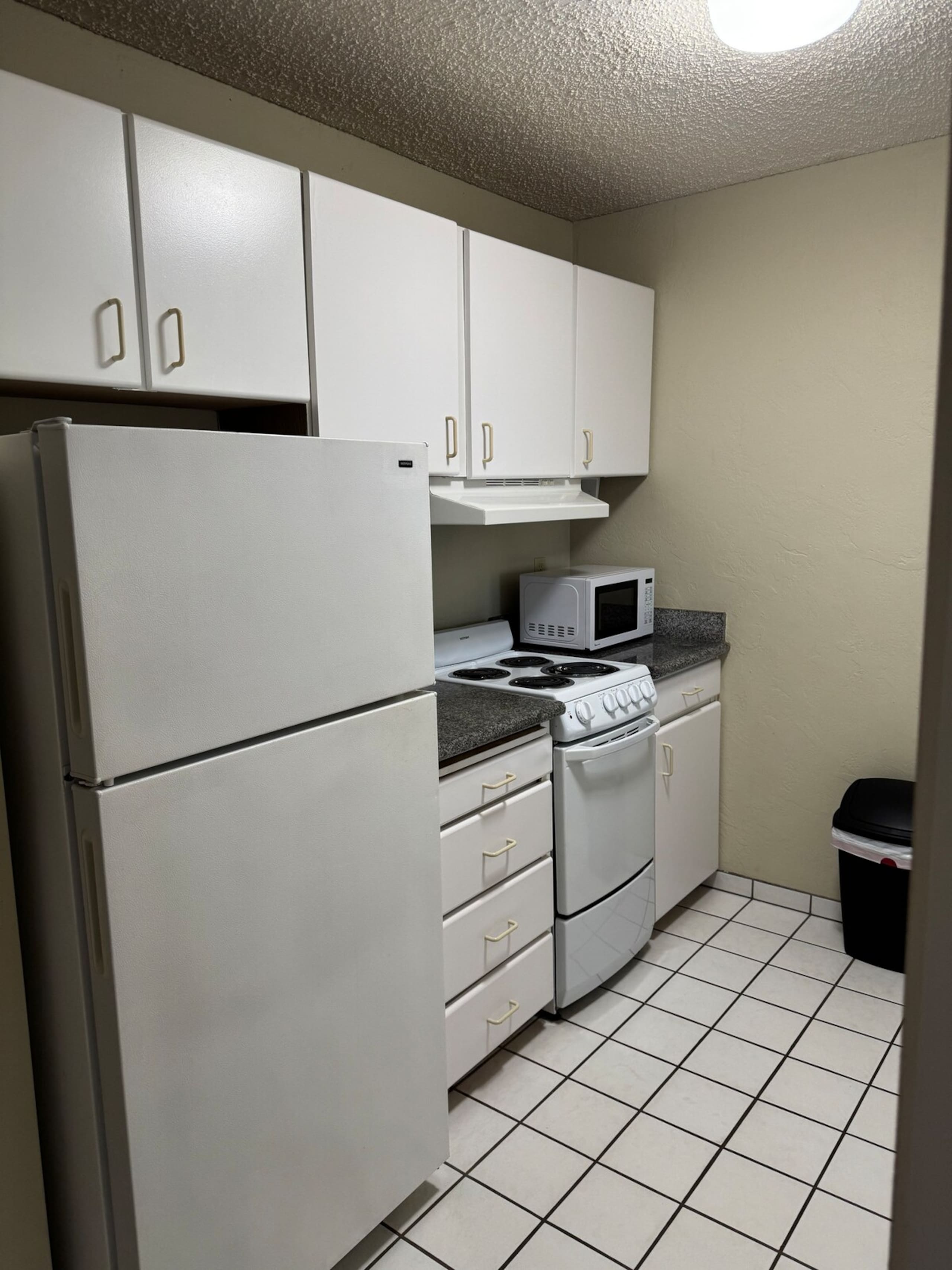 Ocean View, Fully AC'd, 1 Bed/Ba, Full Kitchen - Photo 14