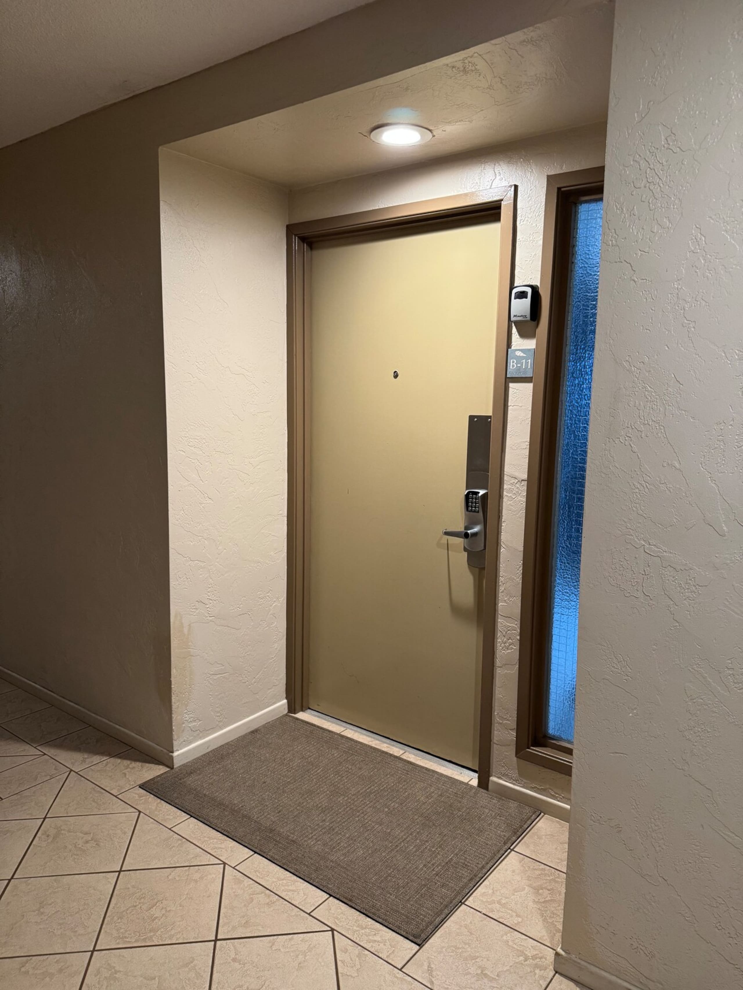 Ocean View, Fully AC'd, 1 Bed/Ba, Full Kitchen - Photo 7