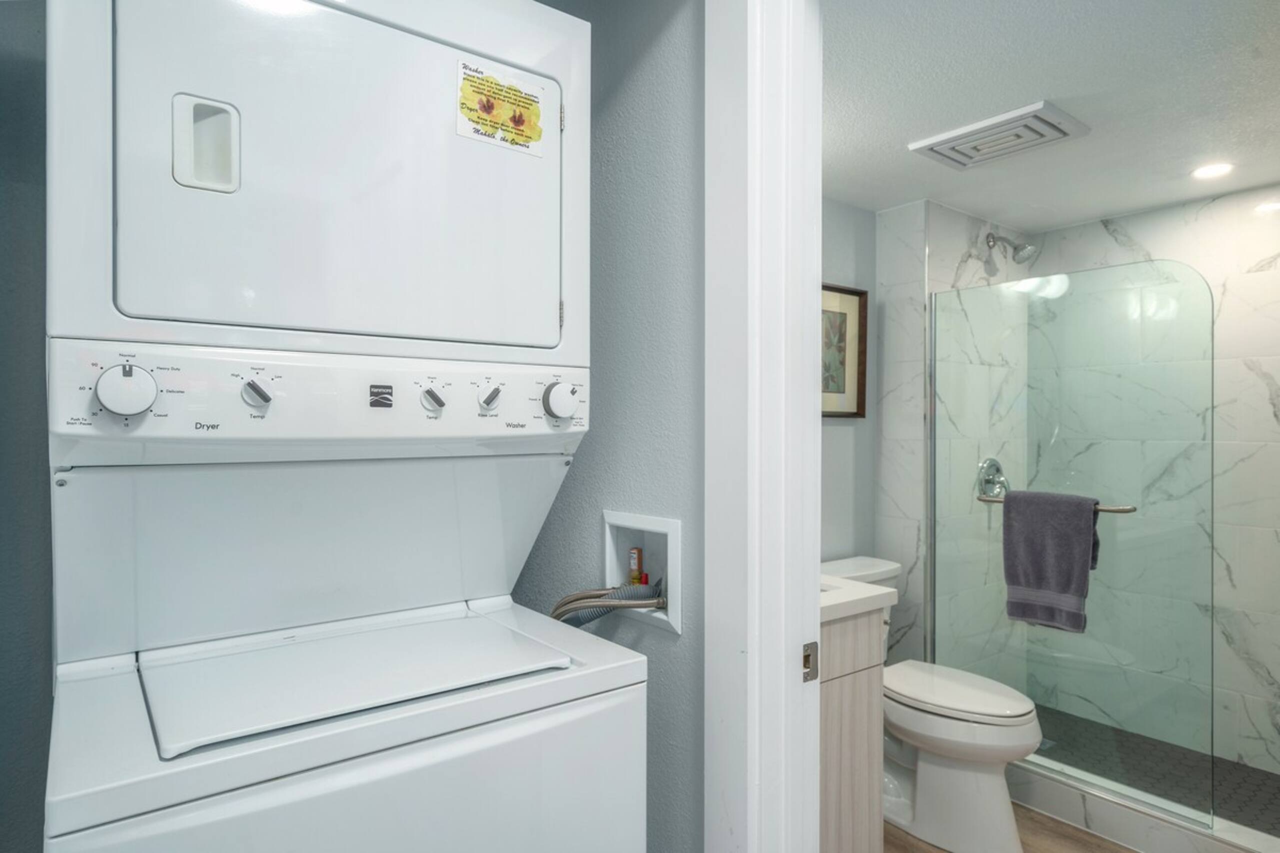 Newly Remodeled-Rare 2 Bedroom Ground Floor-AC - Photo 25
