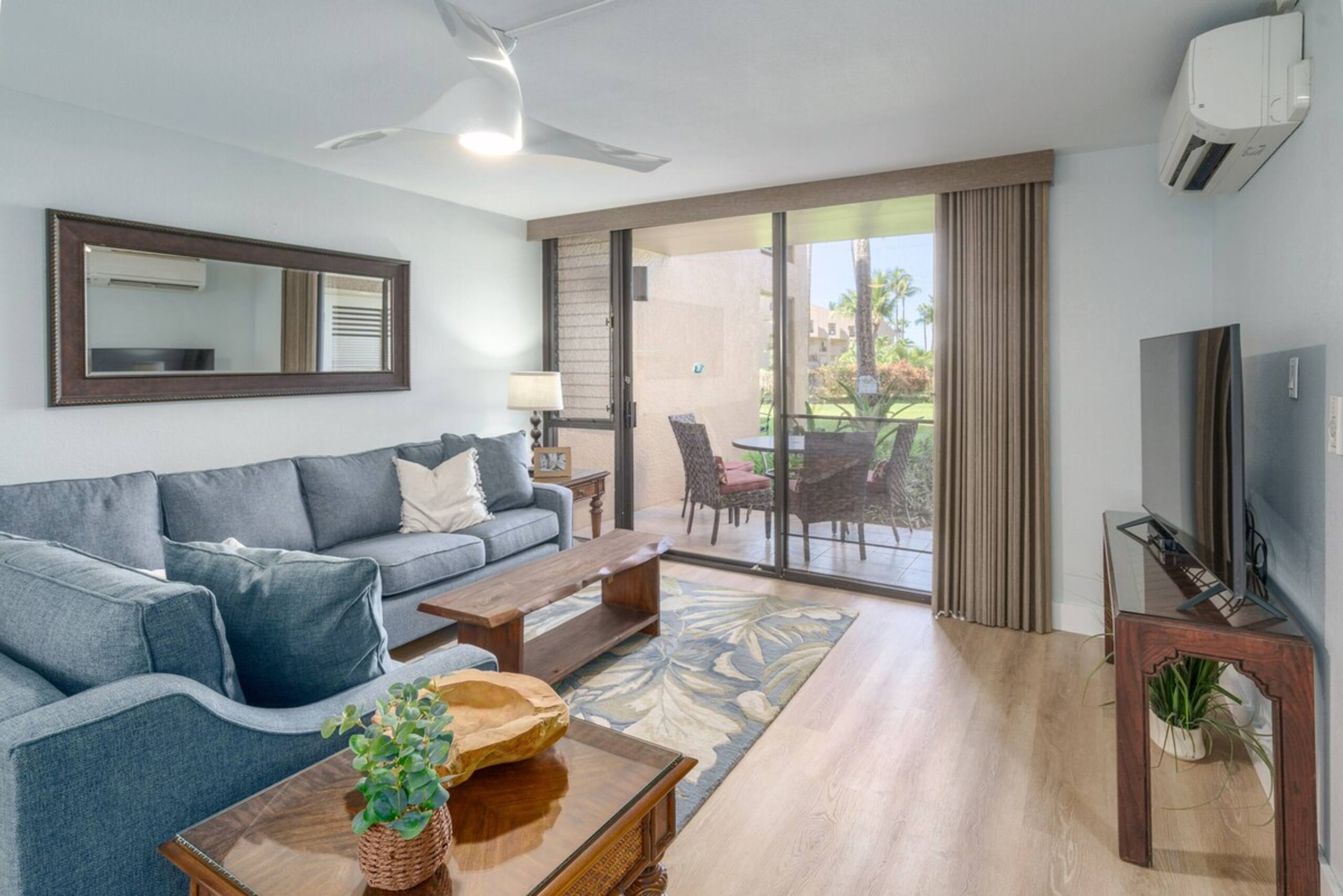 Newly Remodeled-Rare 2 Bedroom Ground Floor-AC - Photo 6