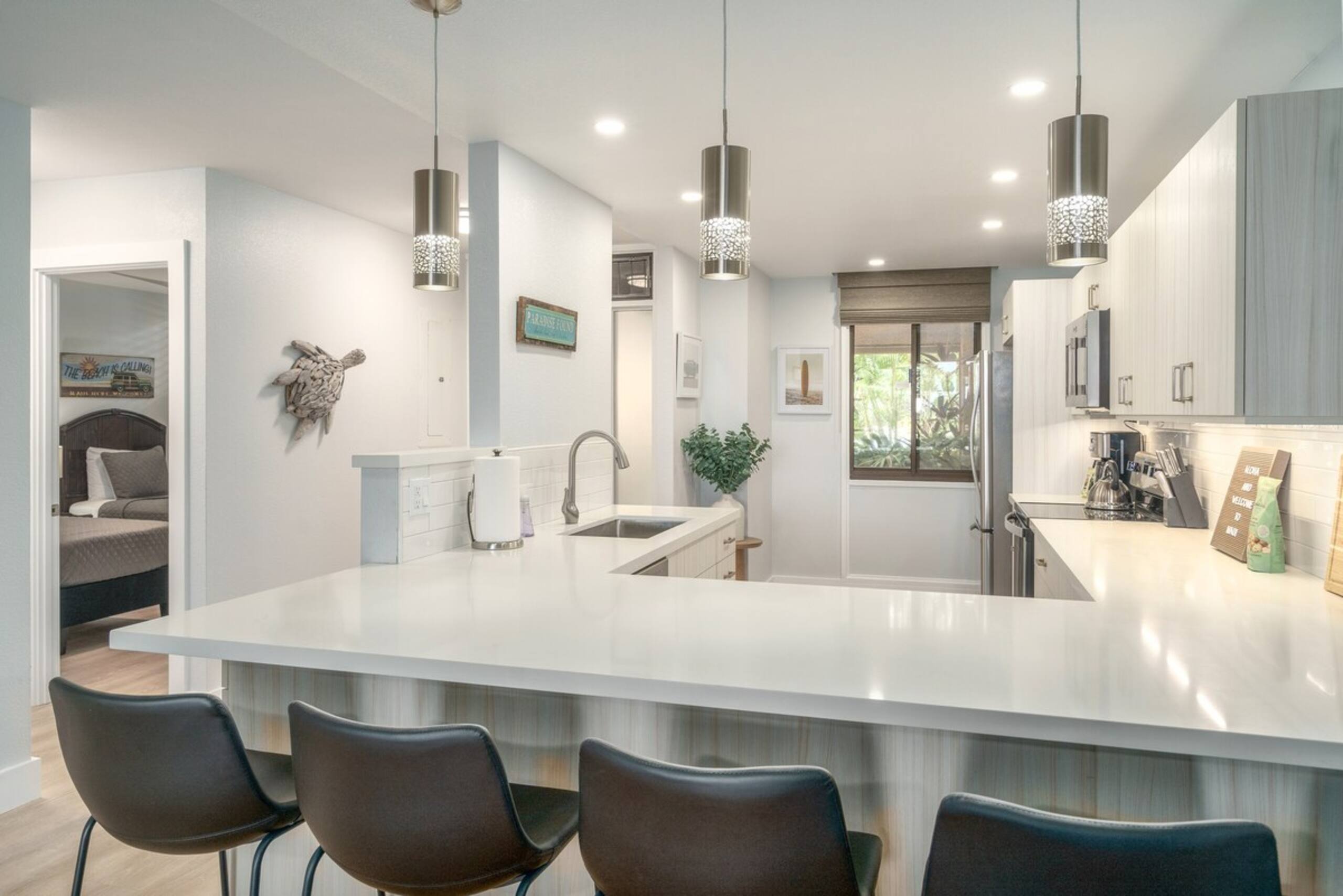Newly Remodeled-Rare 2 Bedroom Ground Floor-AC - Photo 17