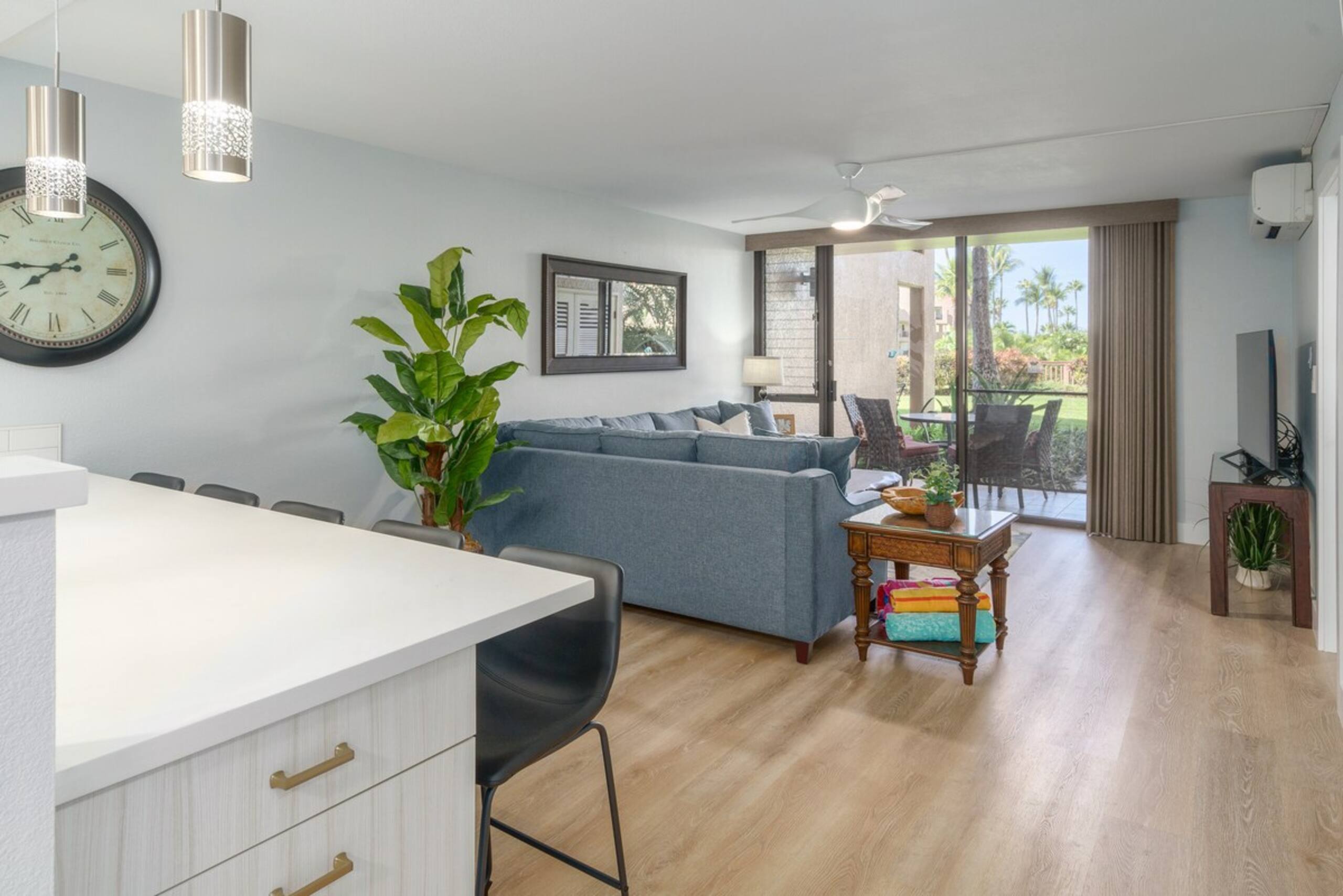 Newly Remodeled-Rare 2 Bedroom Ground Floor-AC - Photo 14