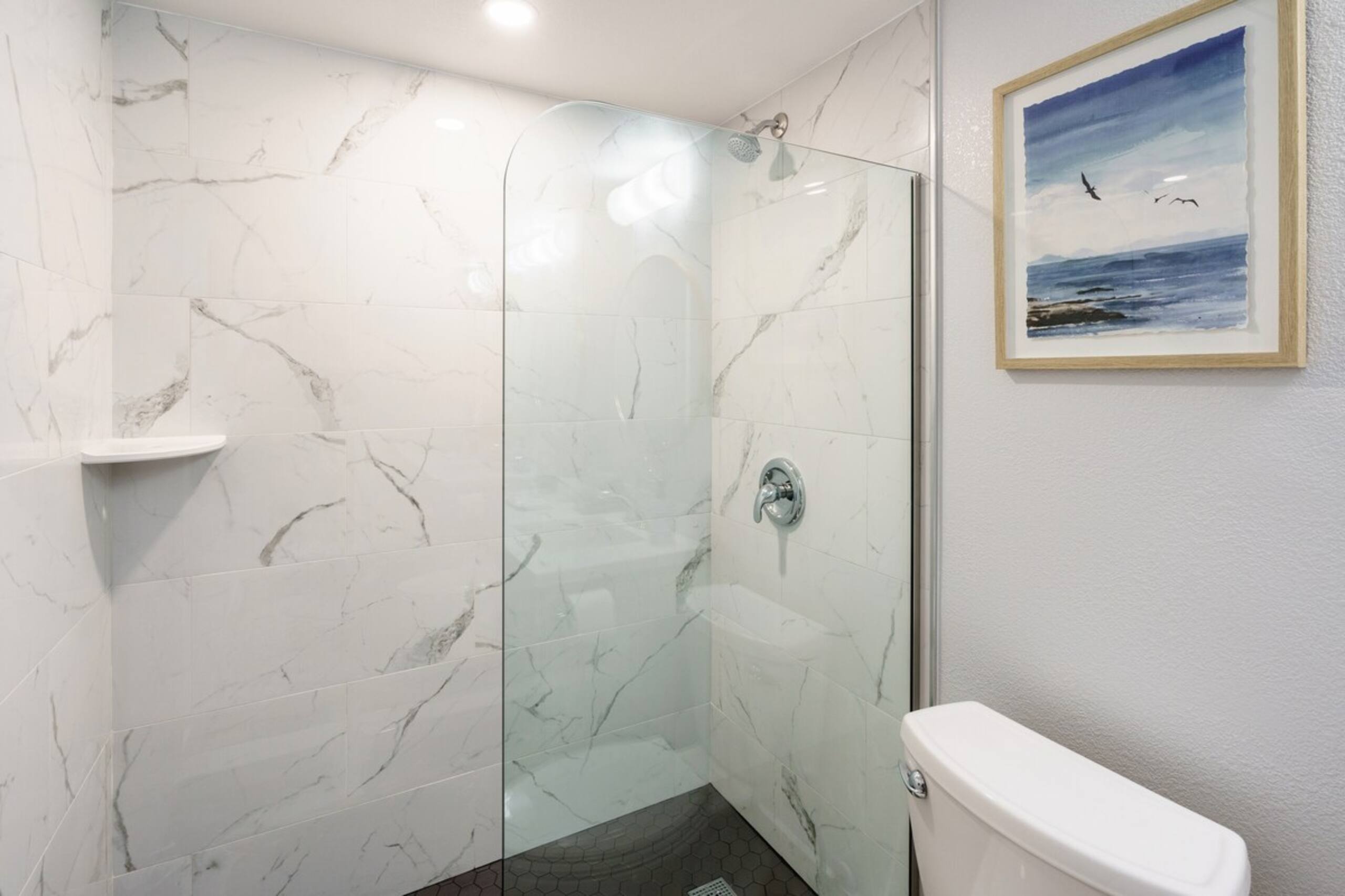 Newly Remodeled-Rare 2 Bedroom Ground Floor-AC - Photo 12