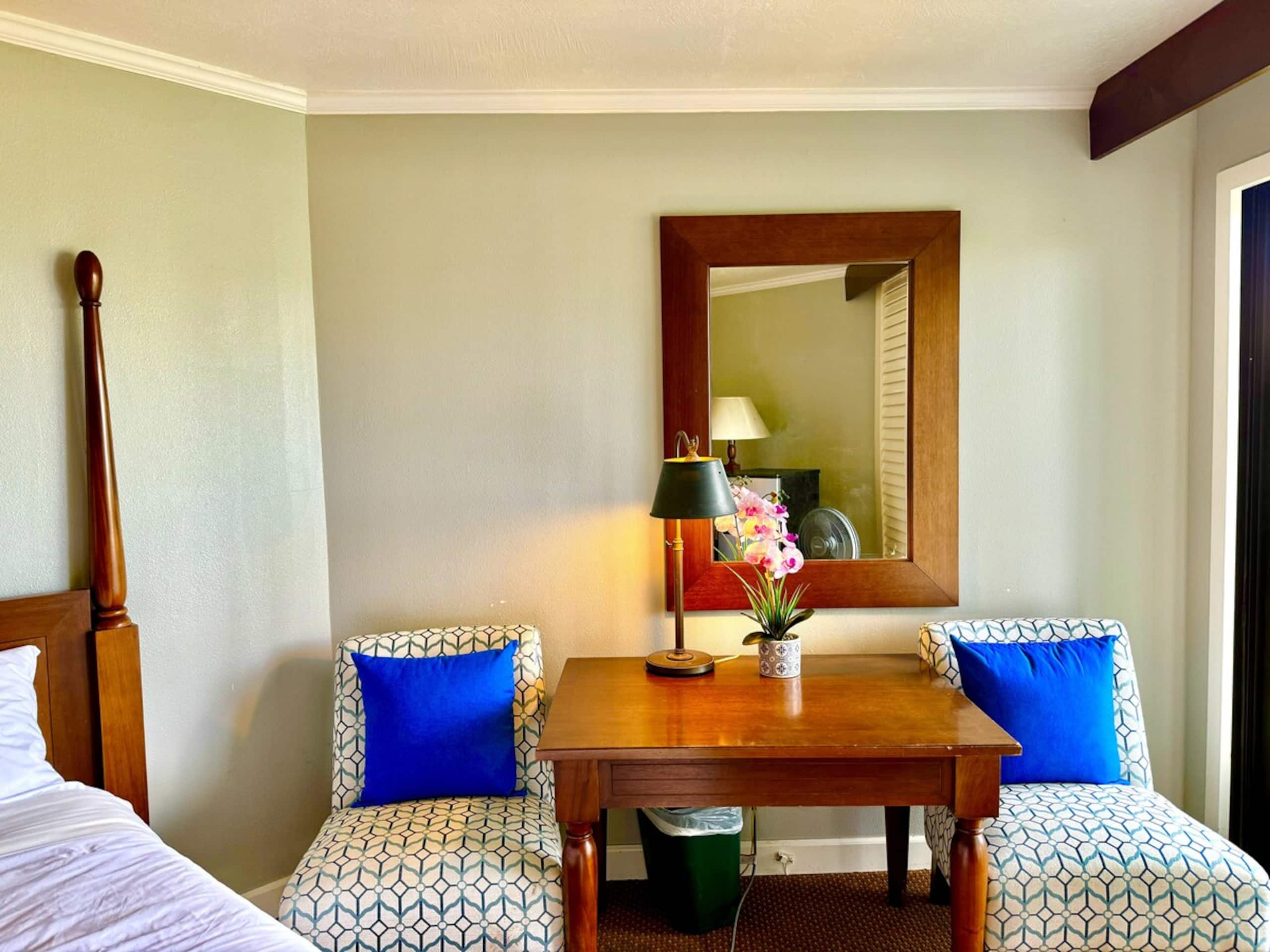 Lagoon View Resort Retreat - Photo 17