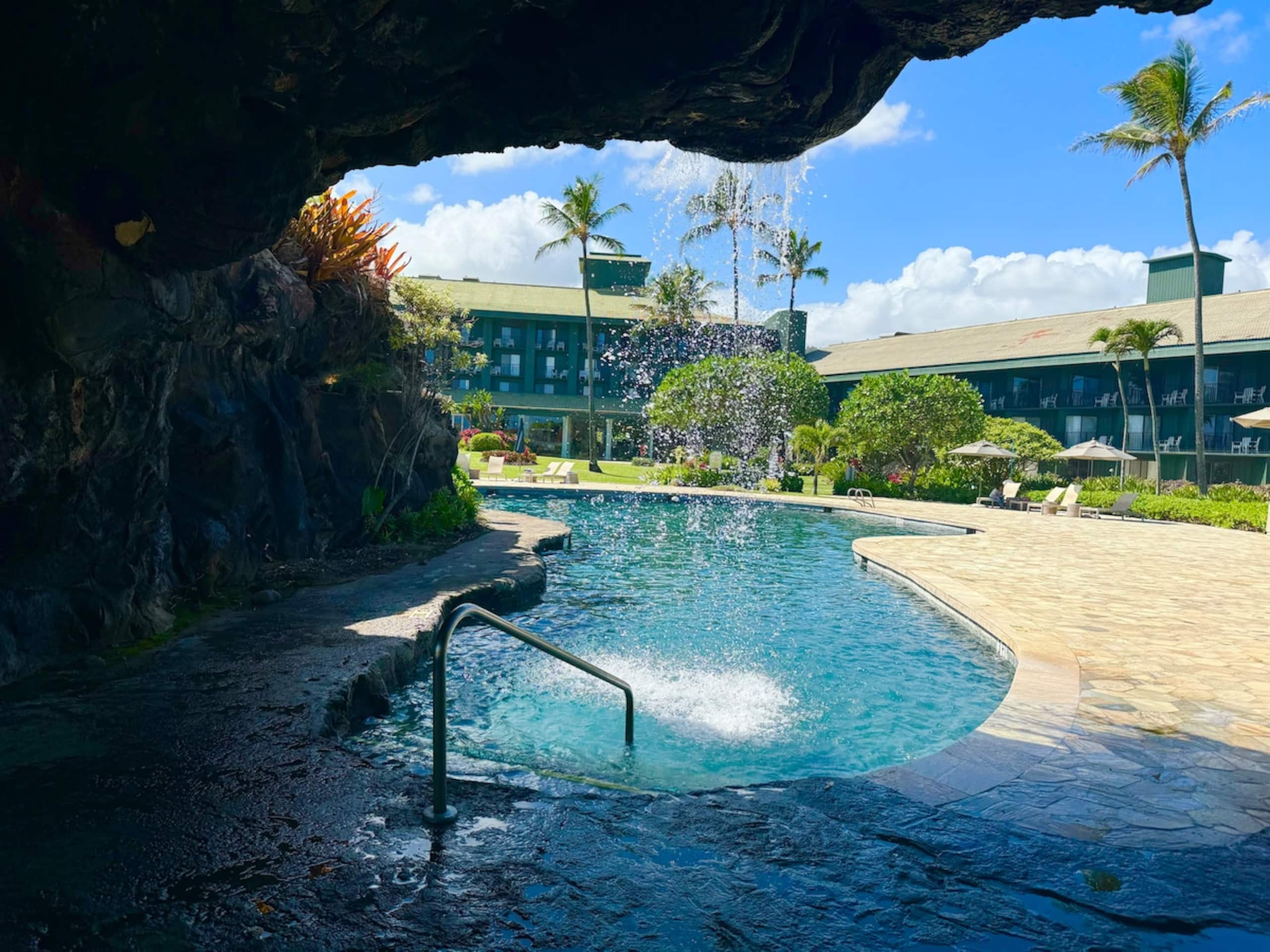 Lagoon View Resort Retreat - Photo 9