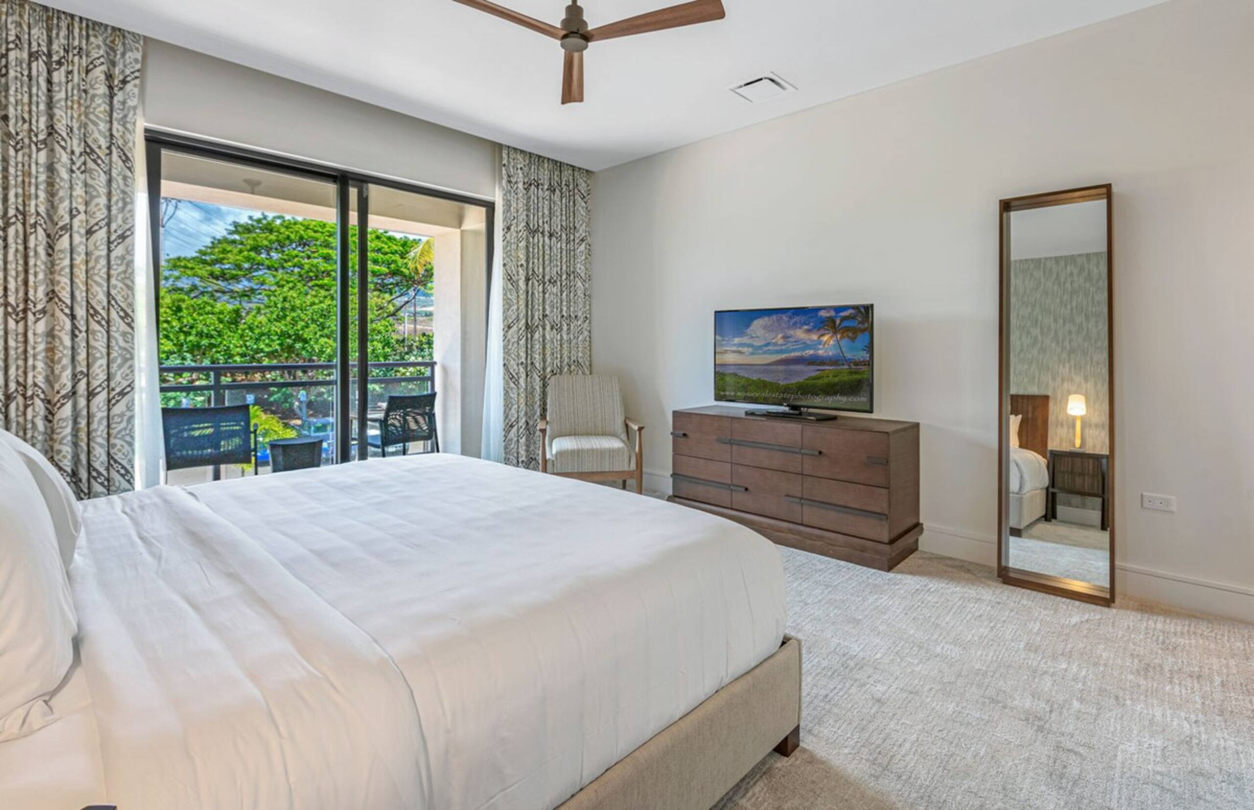 Elevated Villas with Modern Design, 6 Bedrooms - Photo 13