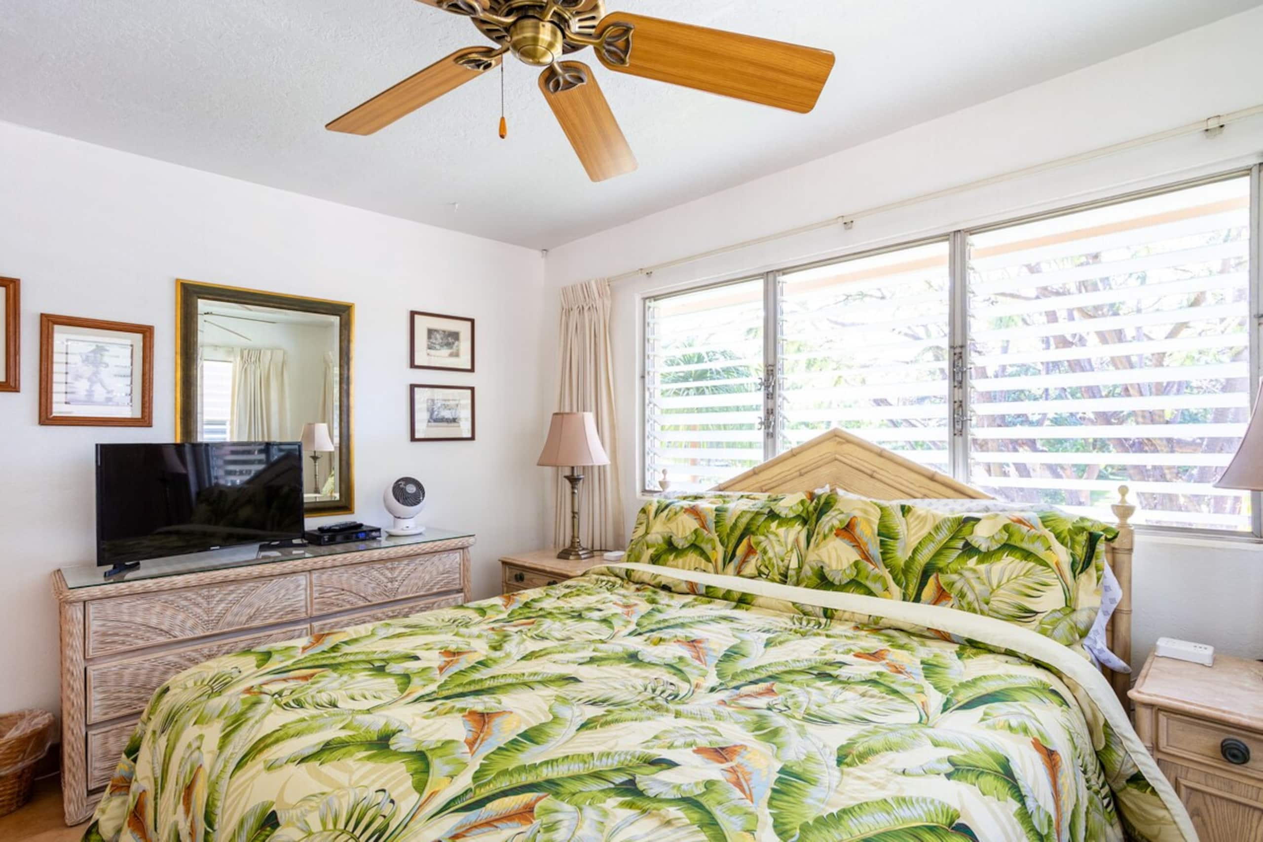 Maui Condo across fm Kam 2 in HOTEL Zoned Resort - Photo 19