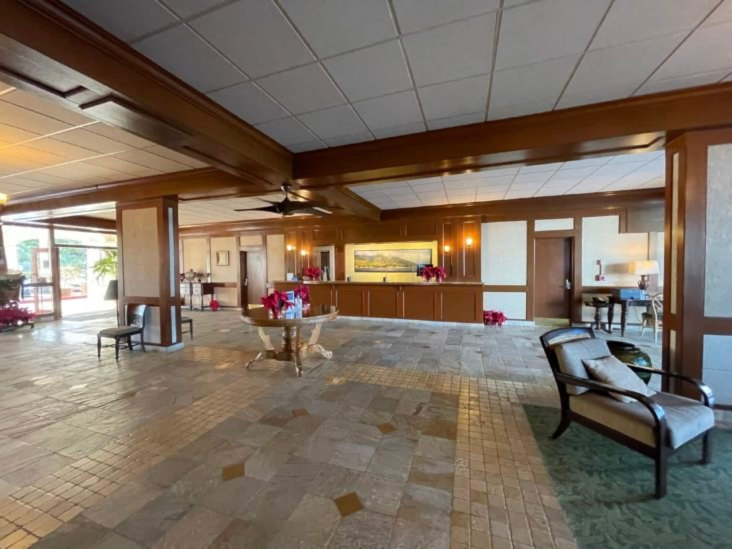 Lahaina Shores Beach Resort 406 Mountain View - Photo 19