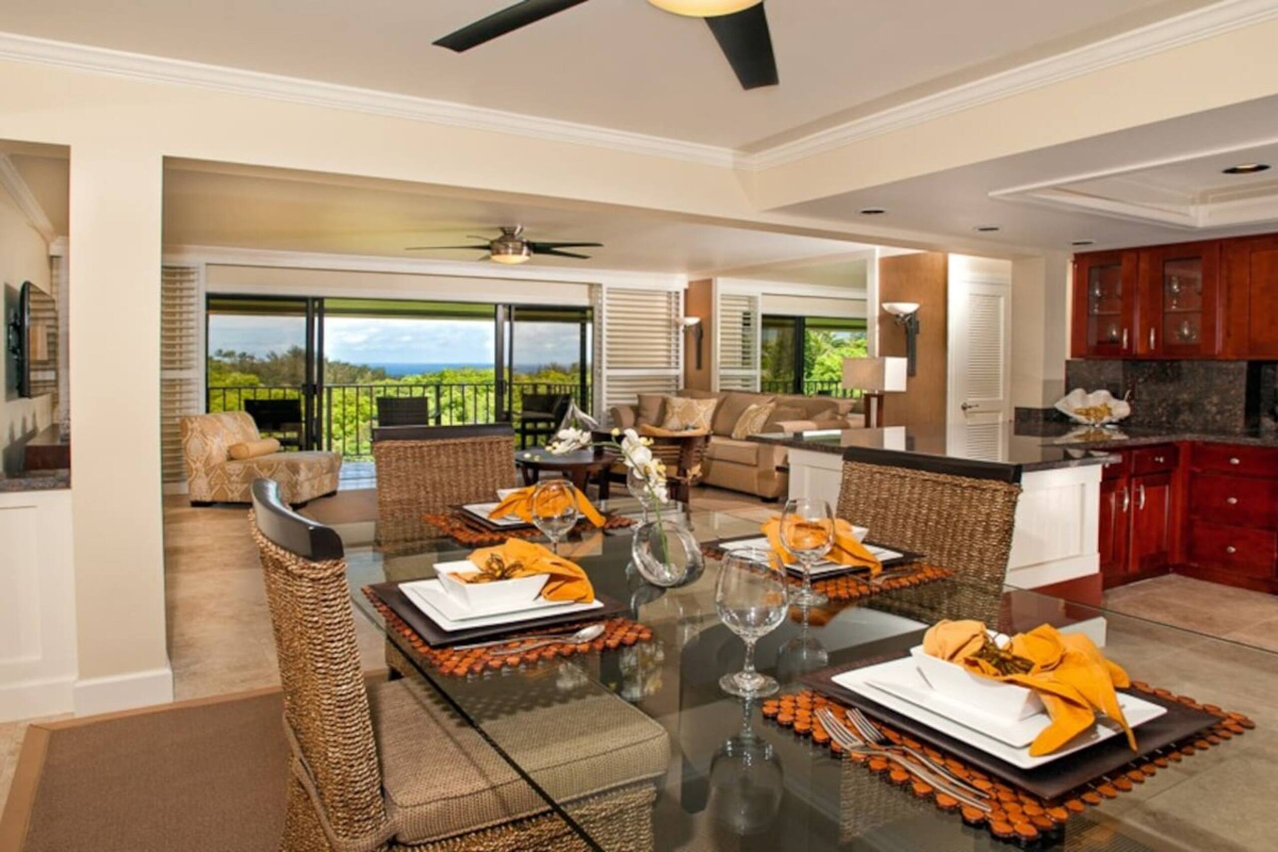 Luxurious Seaside Retreat Heated Pool & Jacuzzi - Photo 3