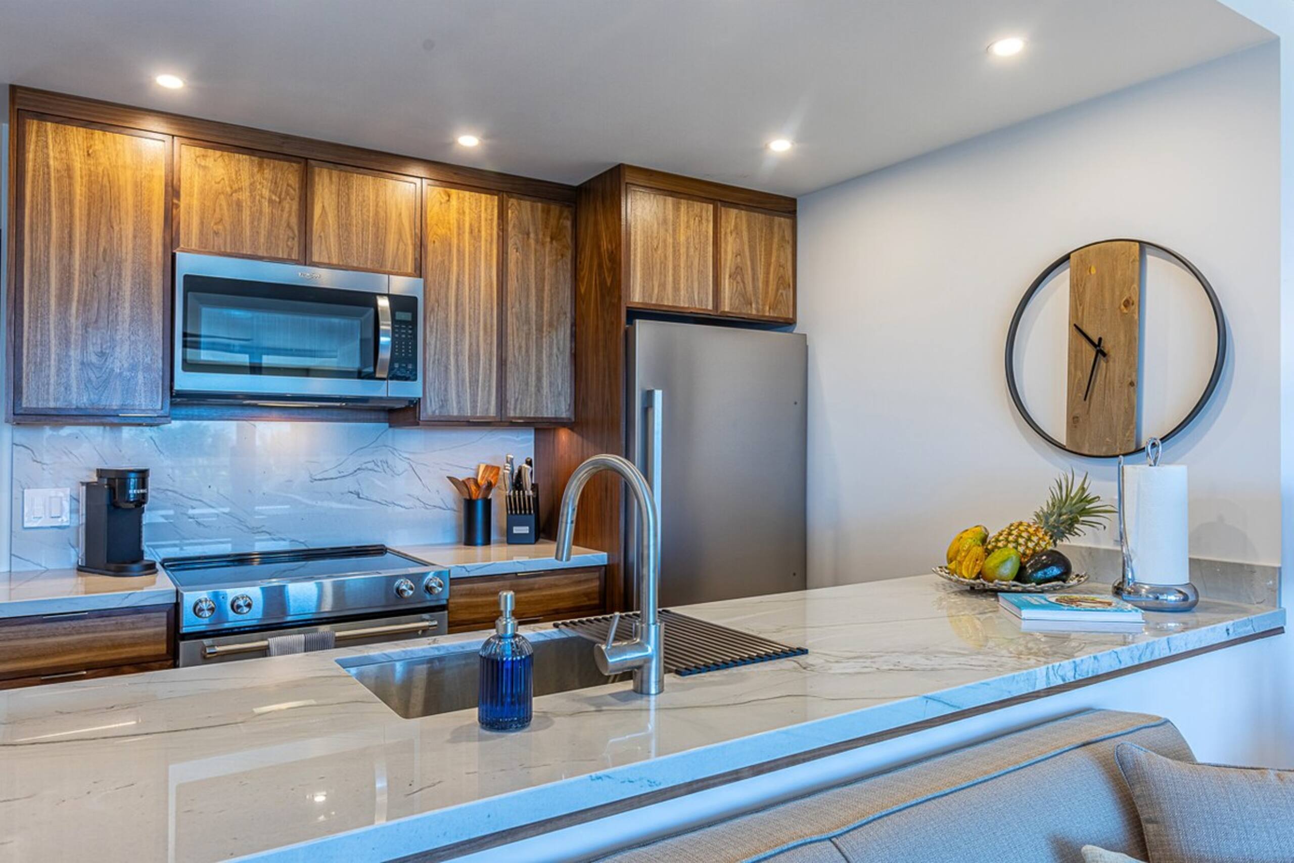 Incredible Ocean View Centrally Located KBR610 - Photo 4