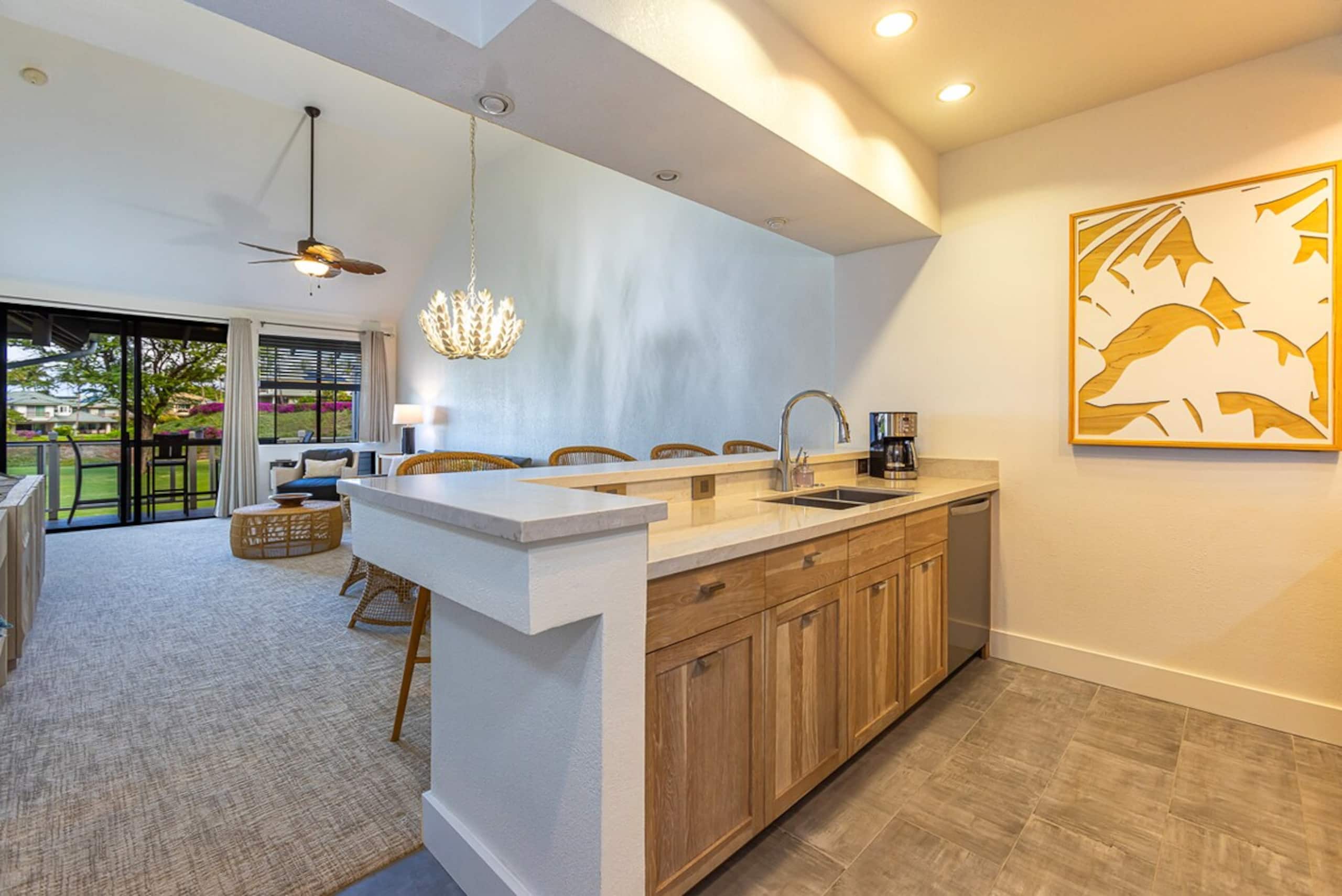 Wailea condo w/ ocean and golf views, pool - Photo 17
