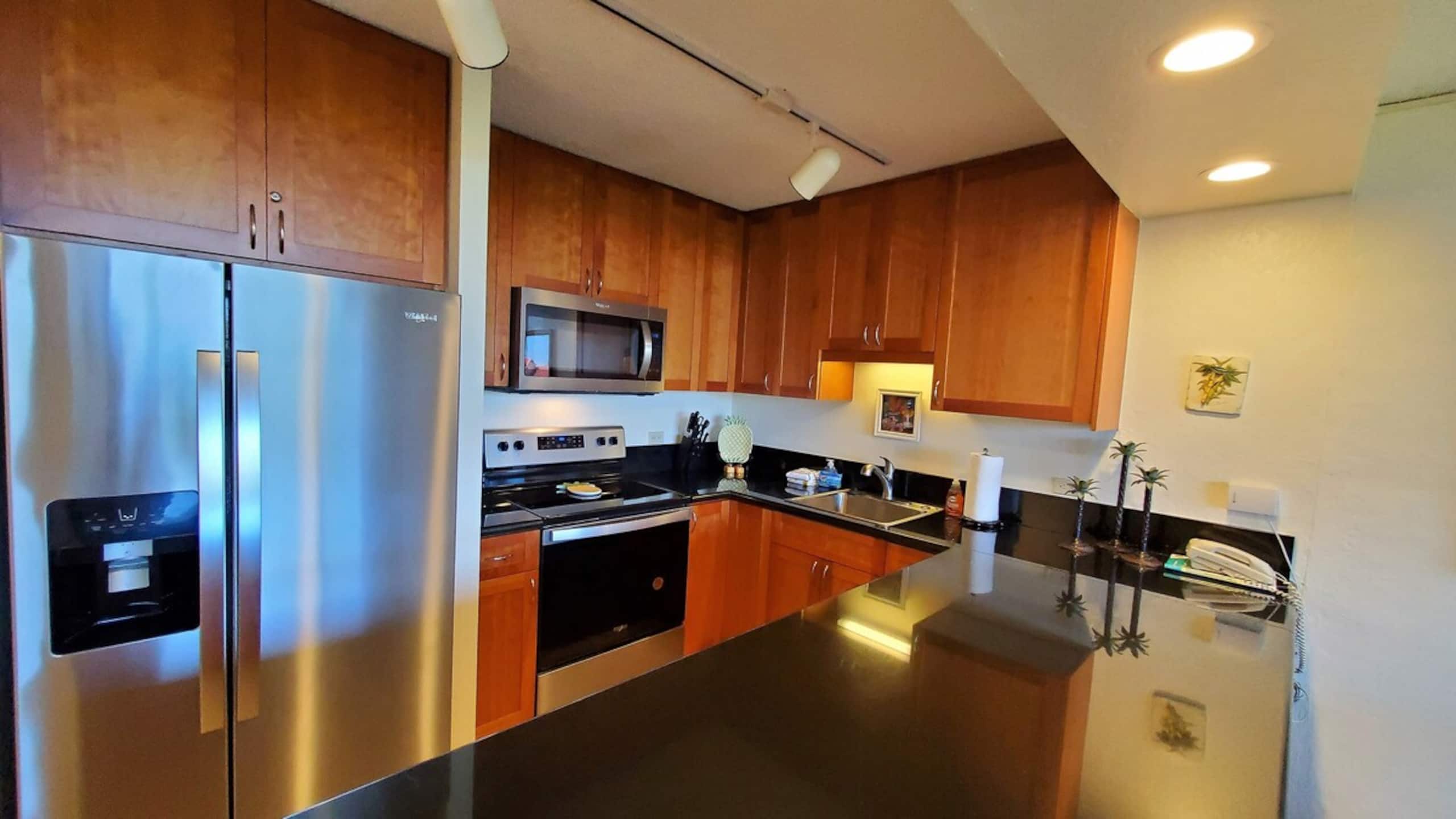 KA'ANAPALI SHORES, GREAT LOCATION & OCEANVIEW - Photo 10