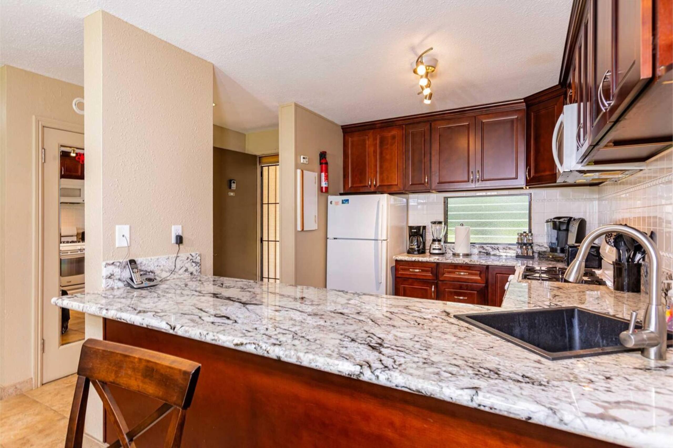 Kihei Akahi Resort - Unit B103 - Photo 9