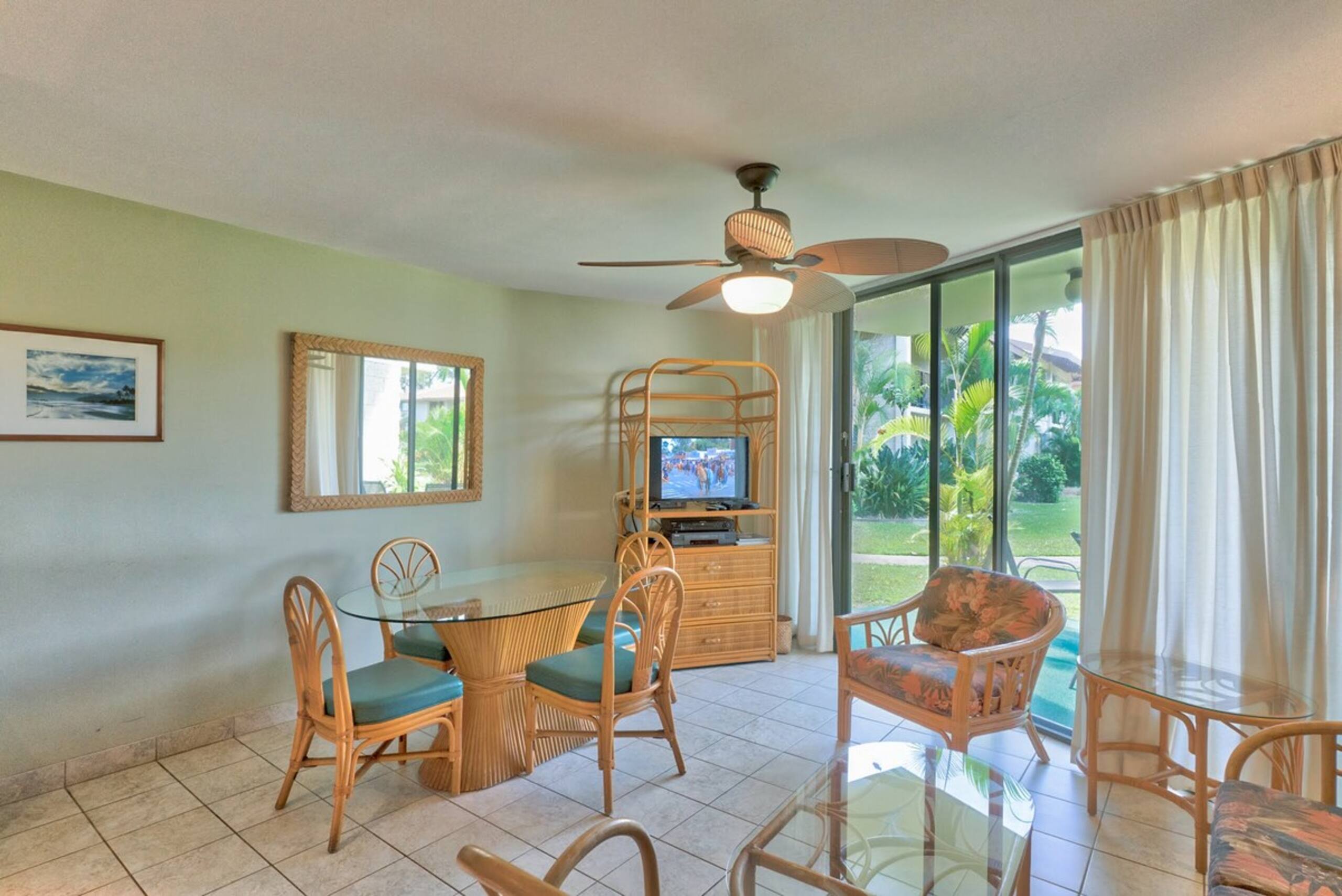 Garden View Centrally Located to Shops WB107 - Photo 6