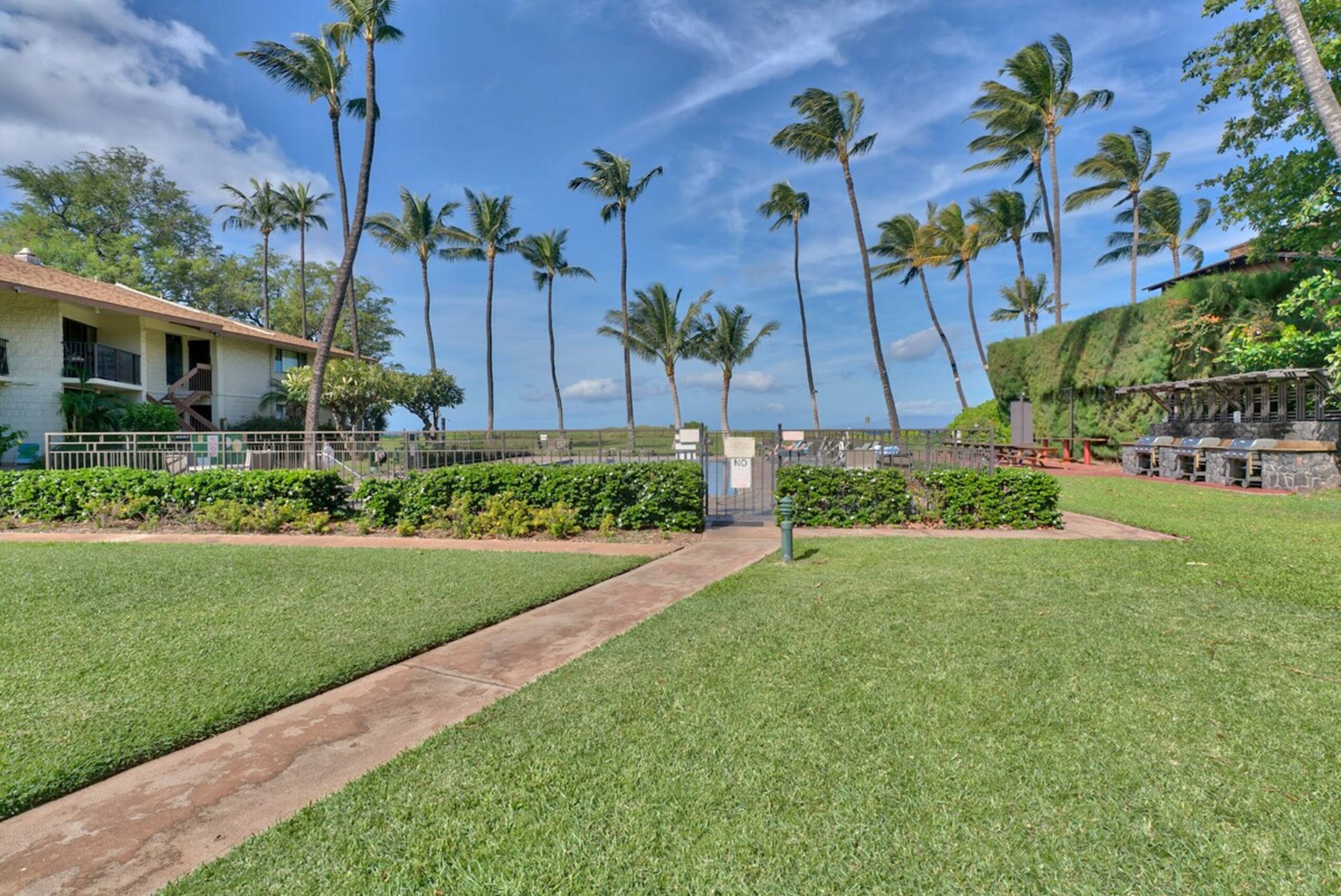 Garden View Centrally Located to Shops WB107 - Photo 27