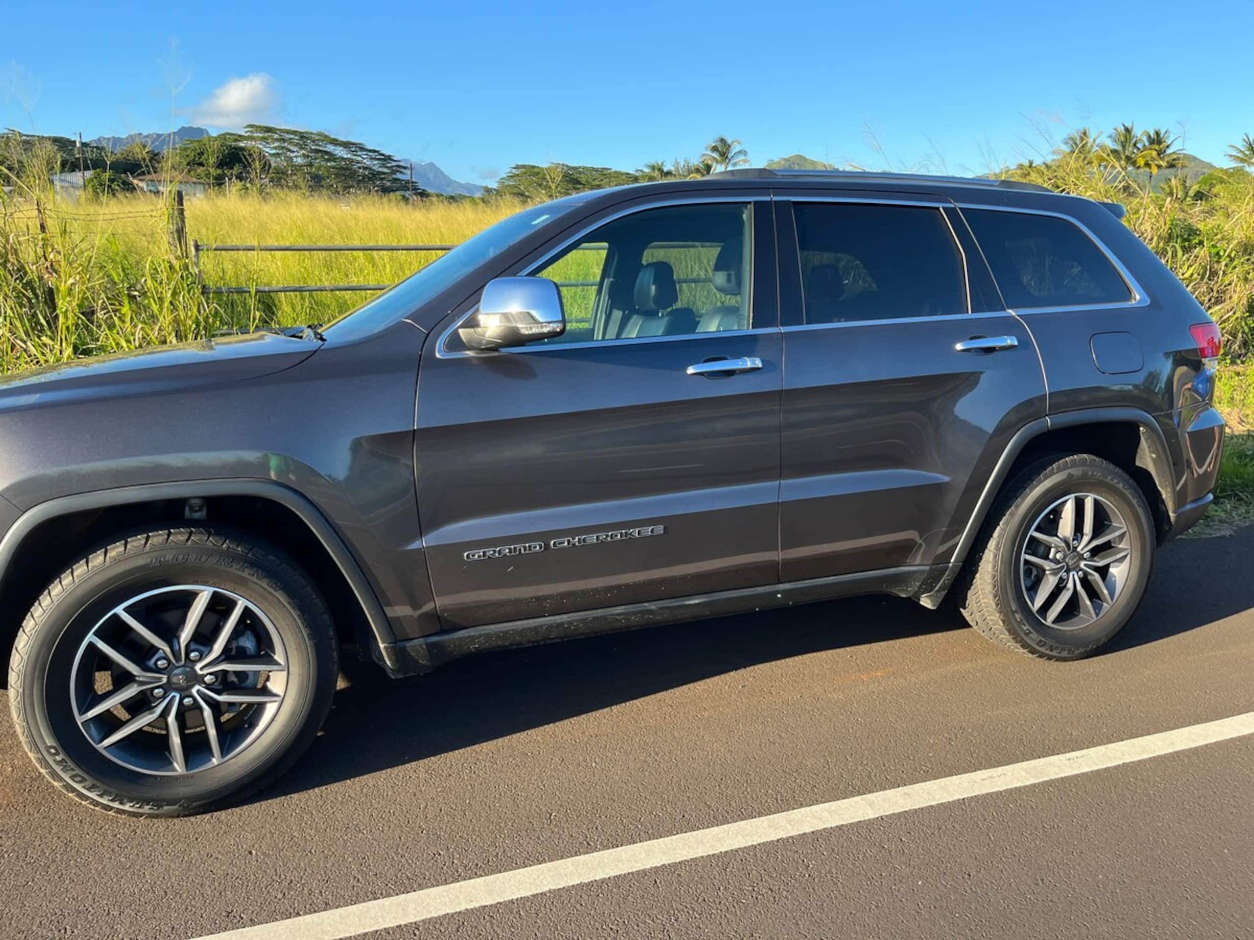 Ask about Jeep Grand Cherokee. A/C in bedroom - Photo 55
