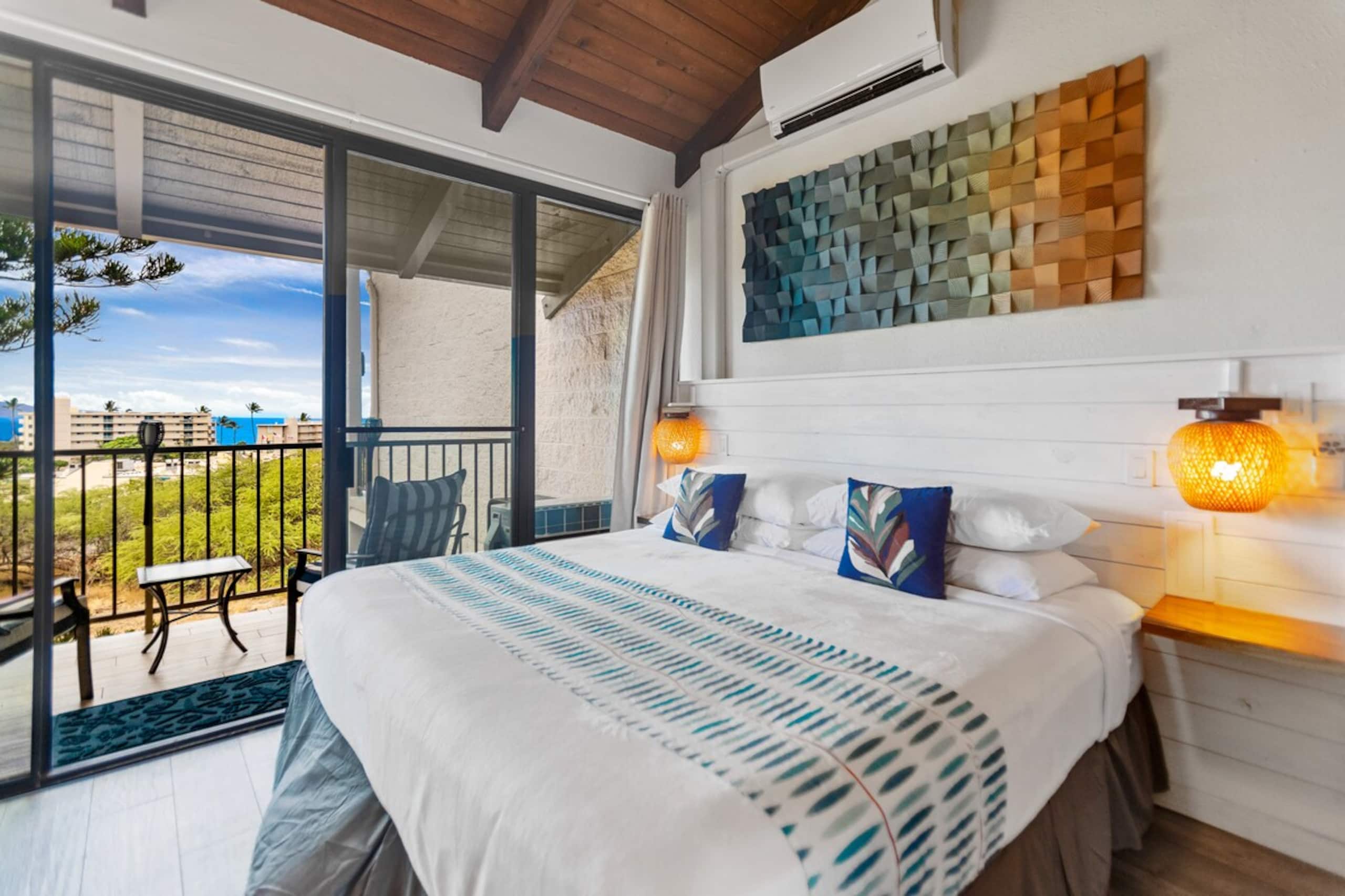 3BR Penthouse Paradise views & steps to beach - Photo 17