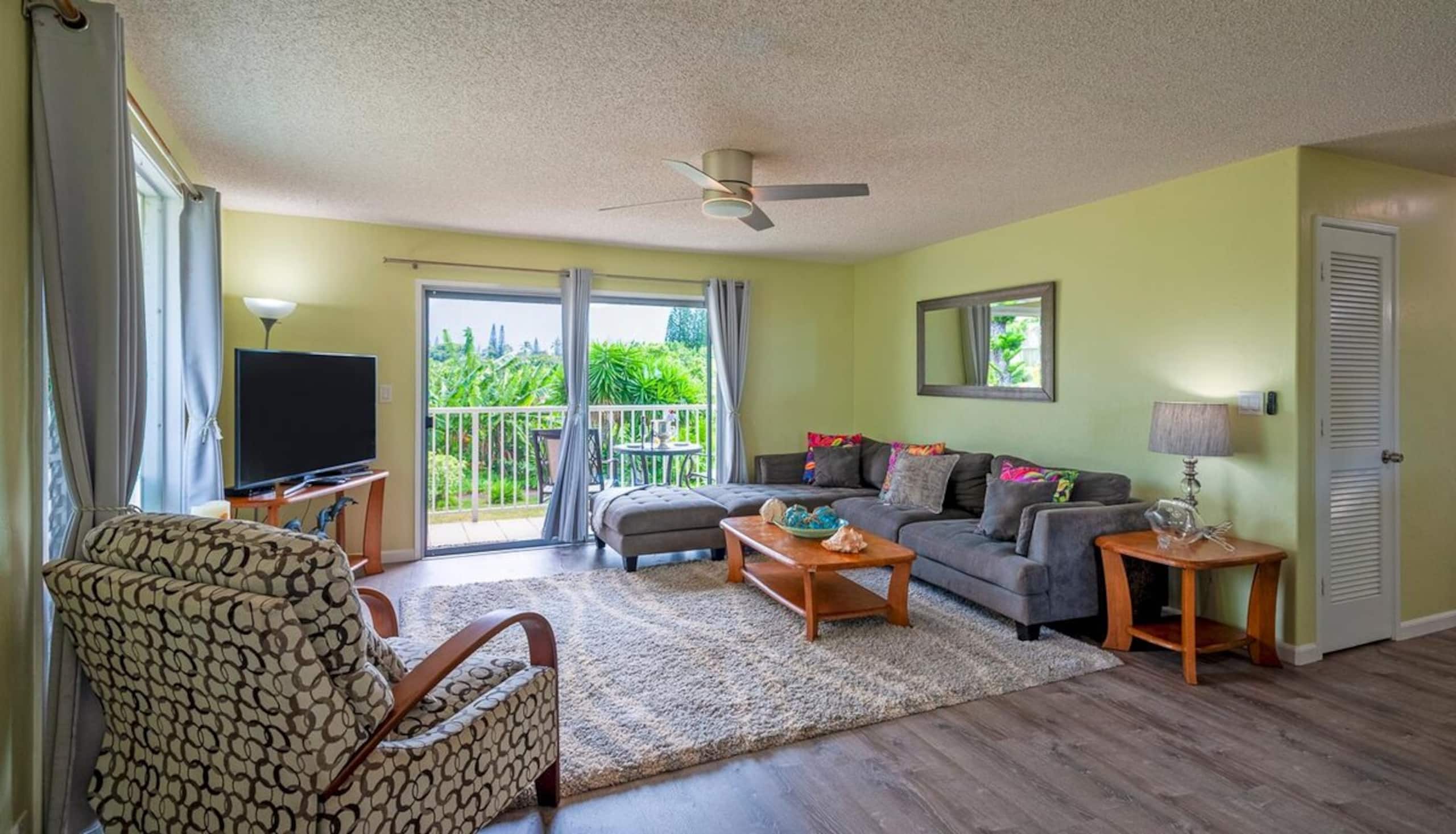 Classic Hawaiian Charmer - Spacious and Cheerful - Main photo
