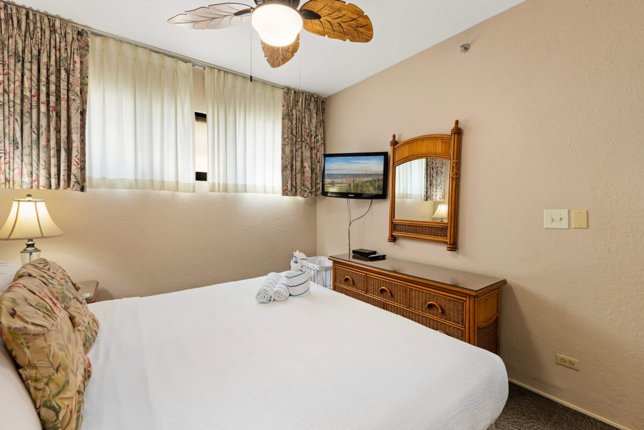 Wake up to Ocean Sounds - Oceanfront 3BR Condo - - Photo 35