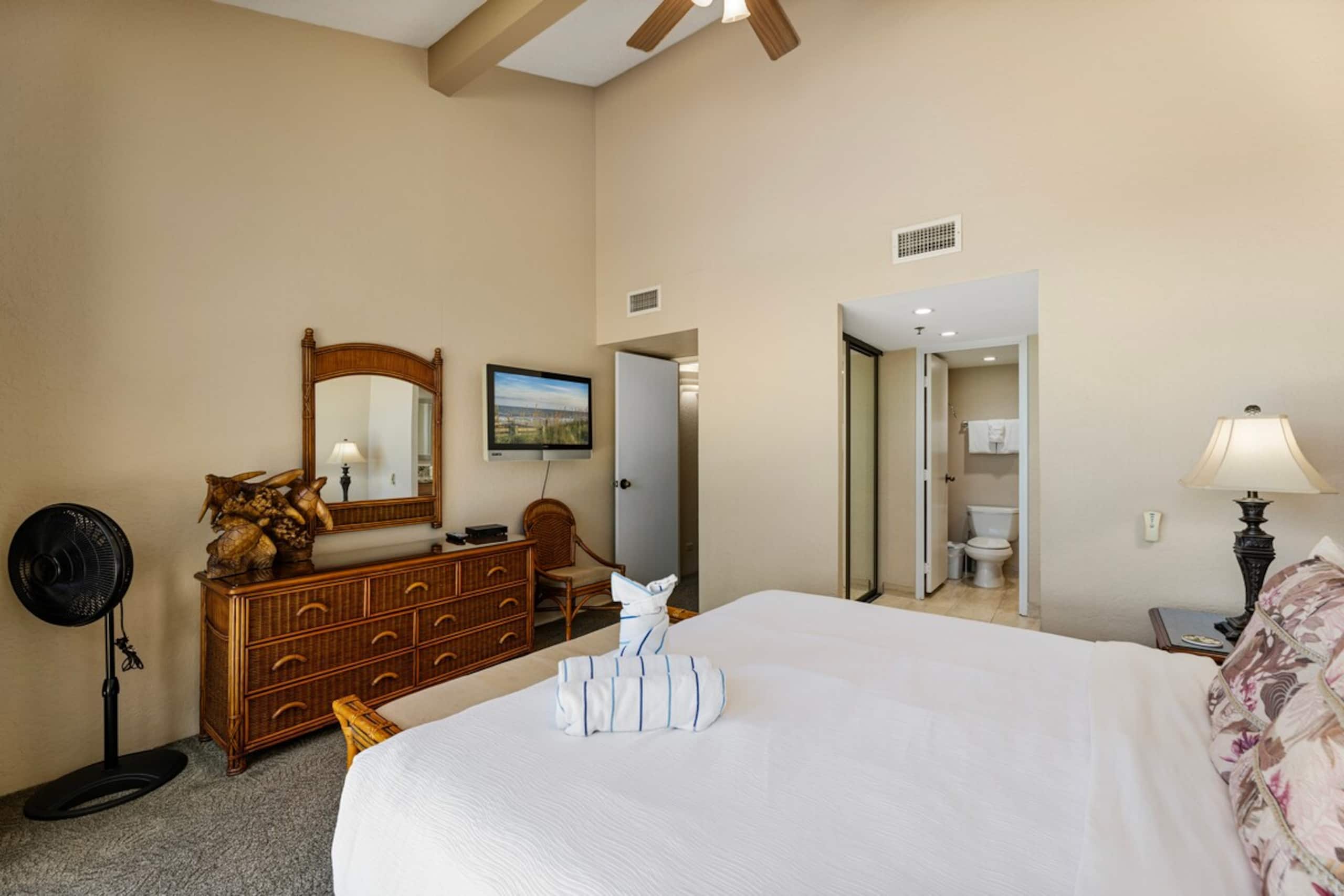 Wake up to Ocean Sounds - Oceanfront 3BR Condo - - Photo 27