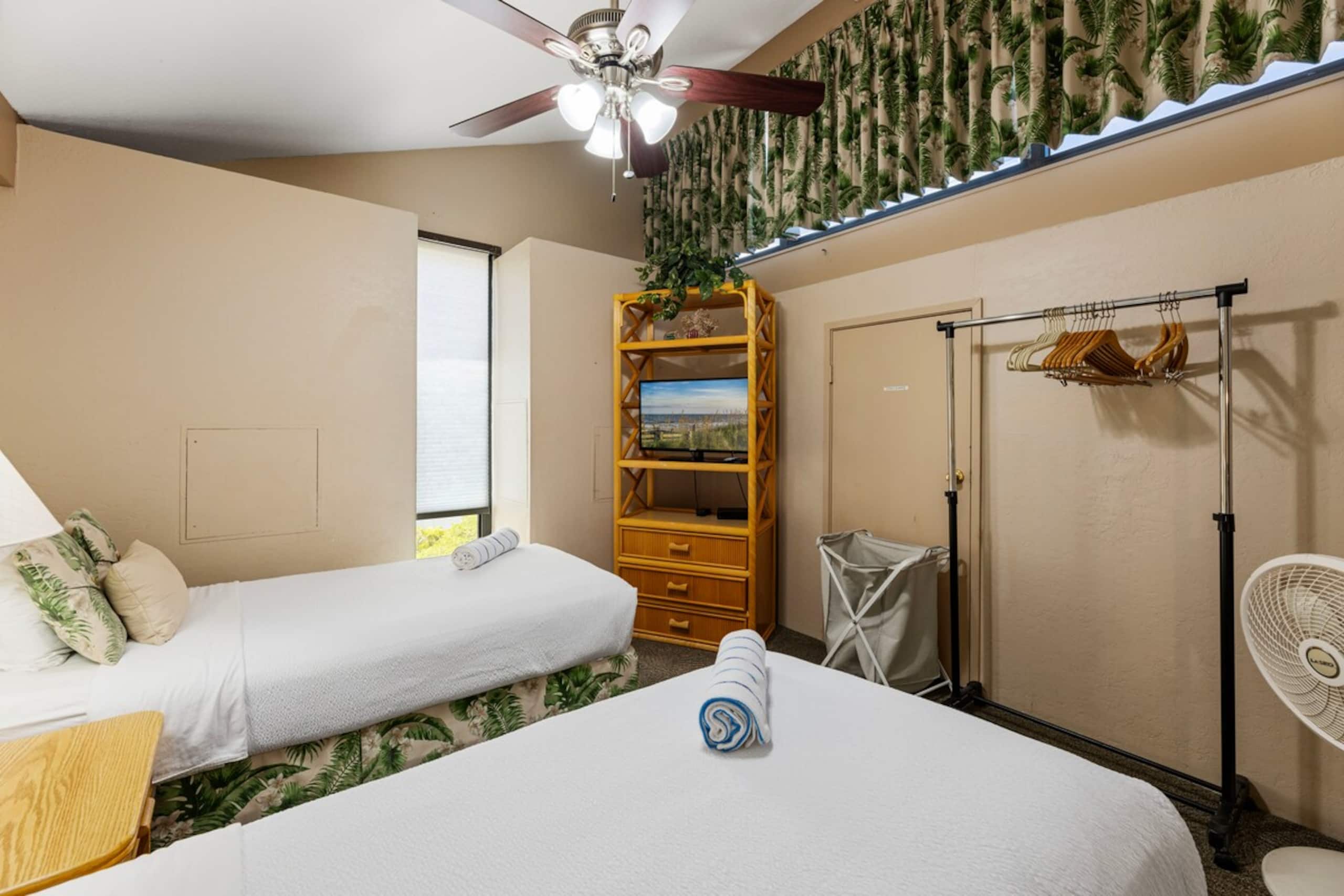 Wake up to Ocean Sounds - Oceanfront 3BR Condo - - Photo 42