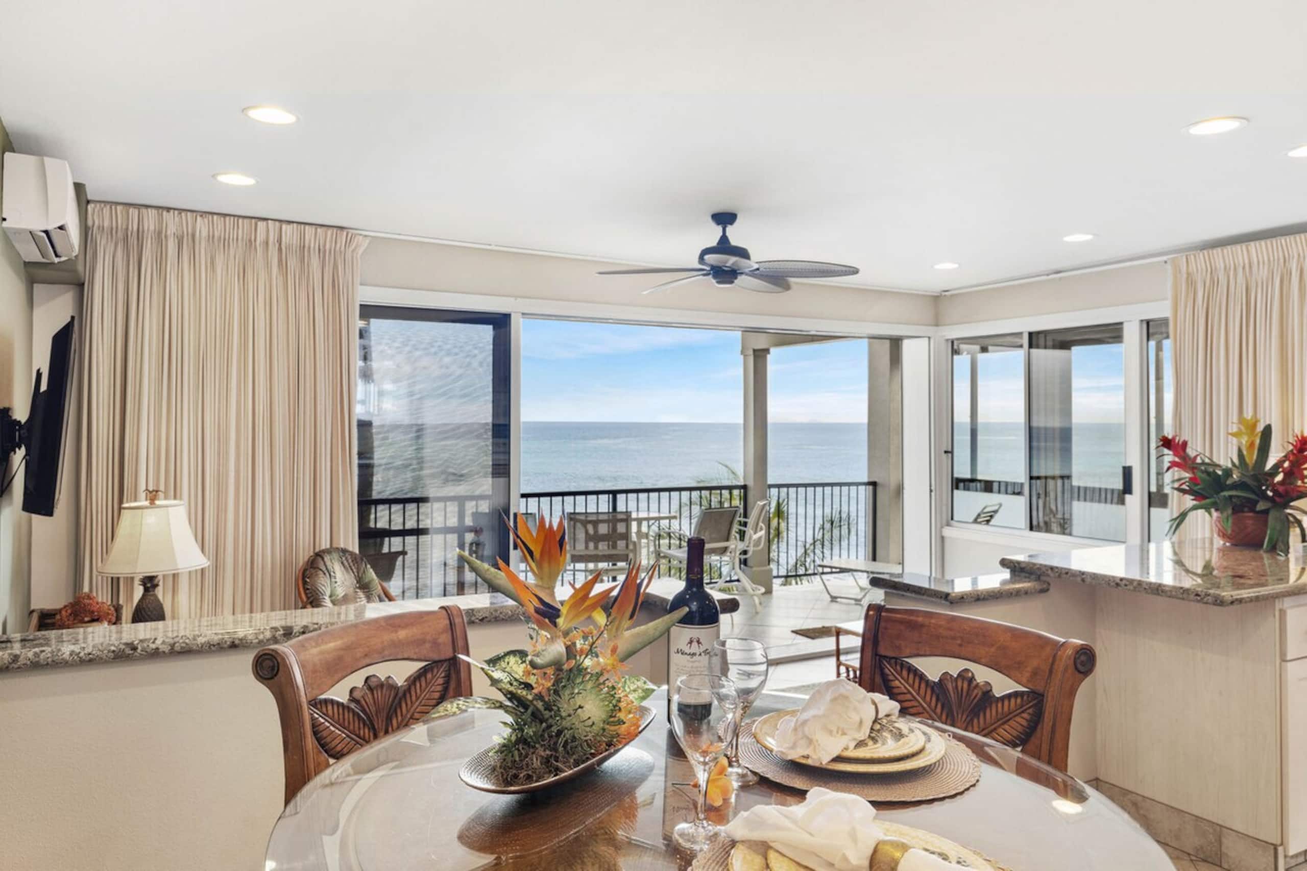 Tropical, modern finishes with vast ocean views - Photo 8