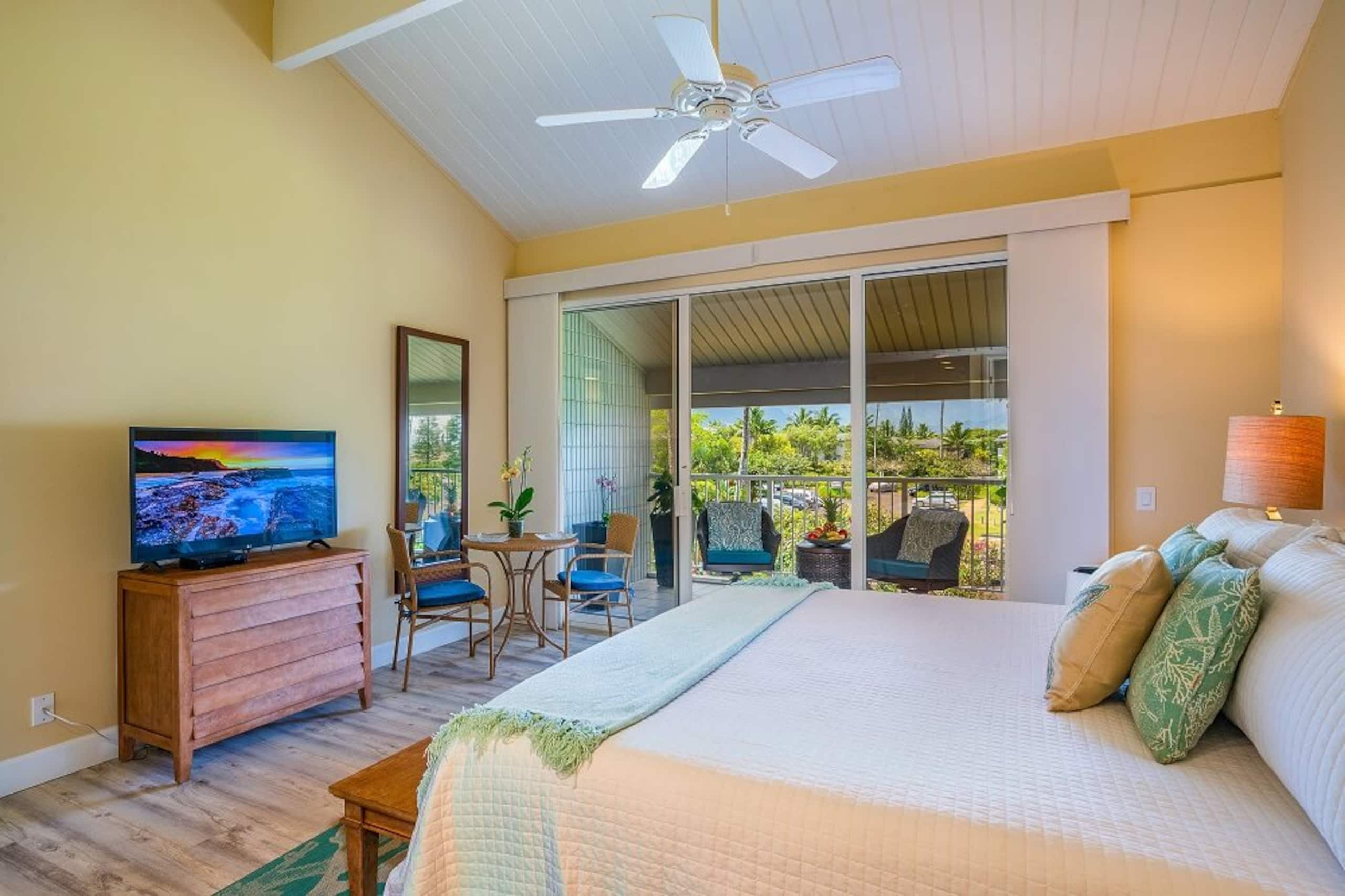 2 King Beds w/Loft Sunrise & Sunset Views Pool - Photo 13