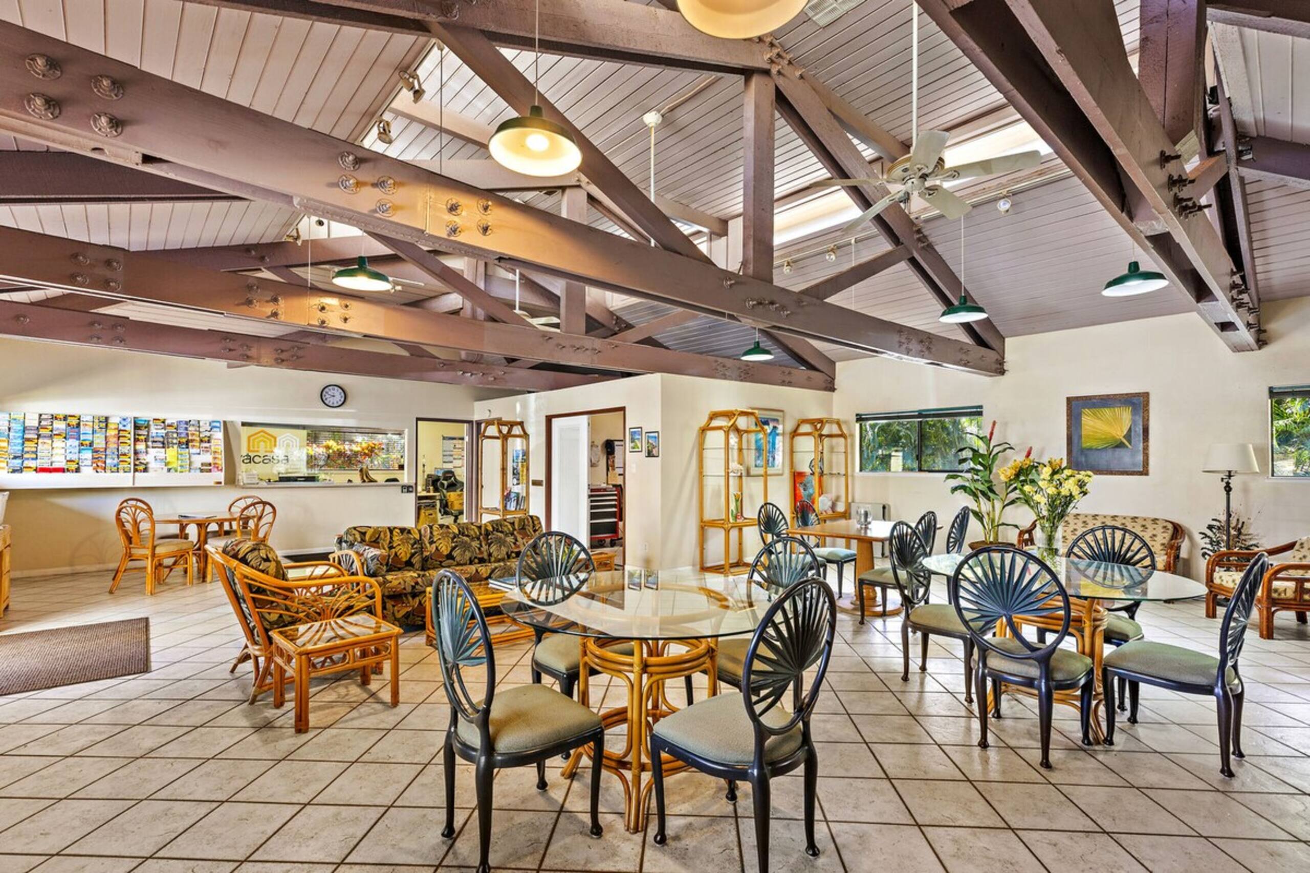 Lanai Dining, Island views and Sealife watching - Photo 42