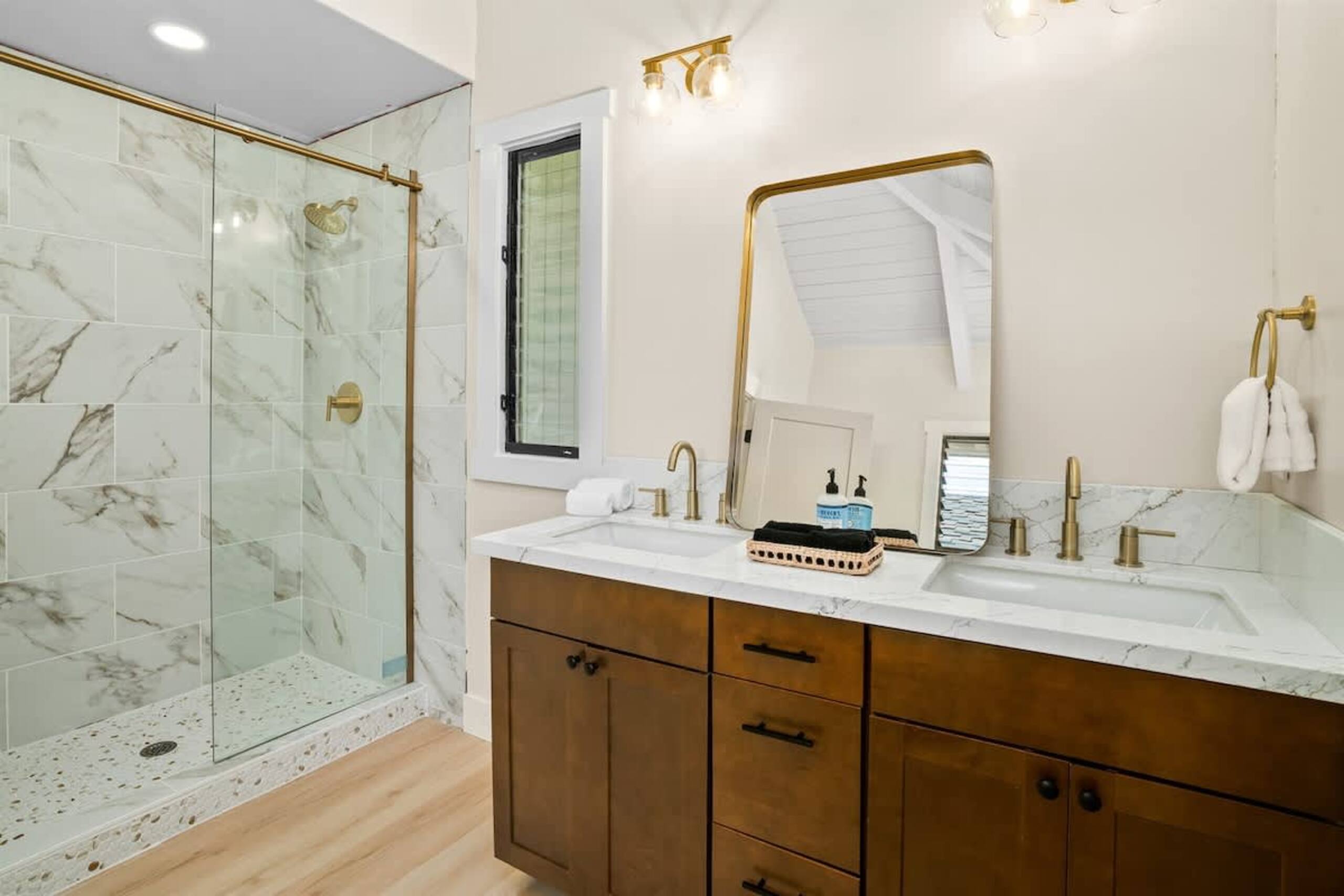 Kauai Mermaid Queen Sanctuary - Sleeps 16 - A/C - Photo 13
