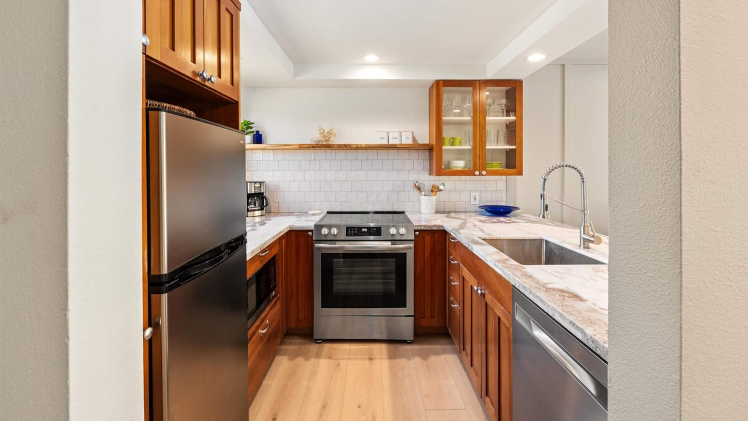 Boutique Beachside 1bd I Aloha Pualani Suite 3 - Photo 62