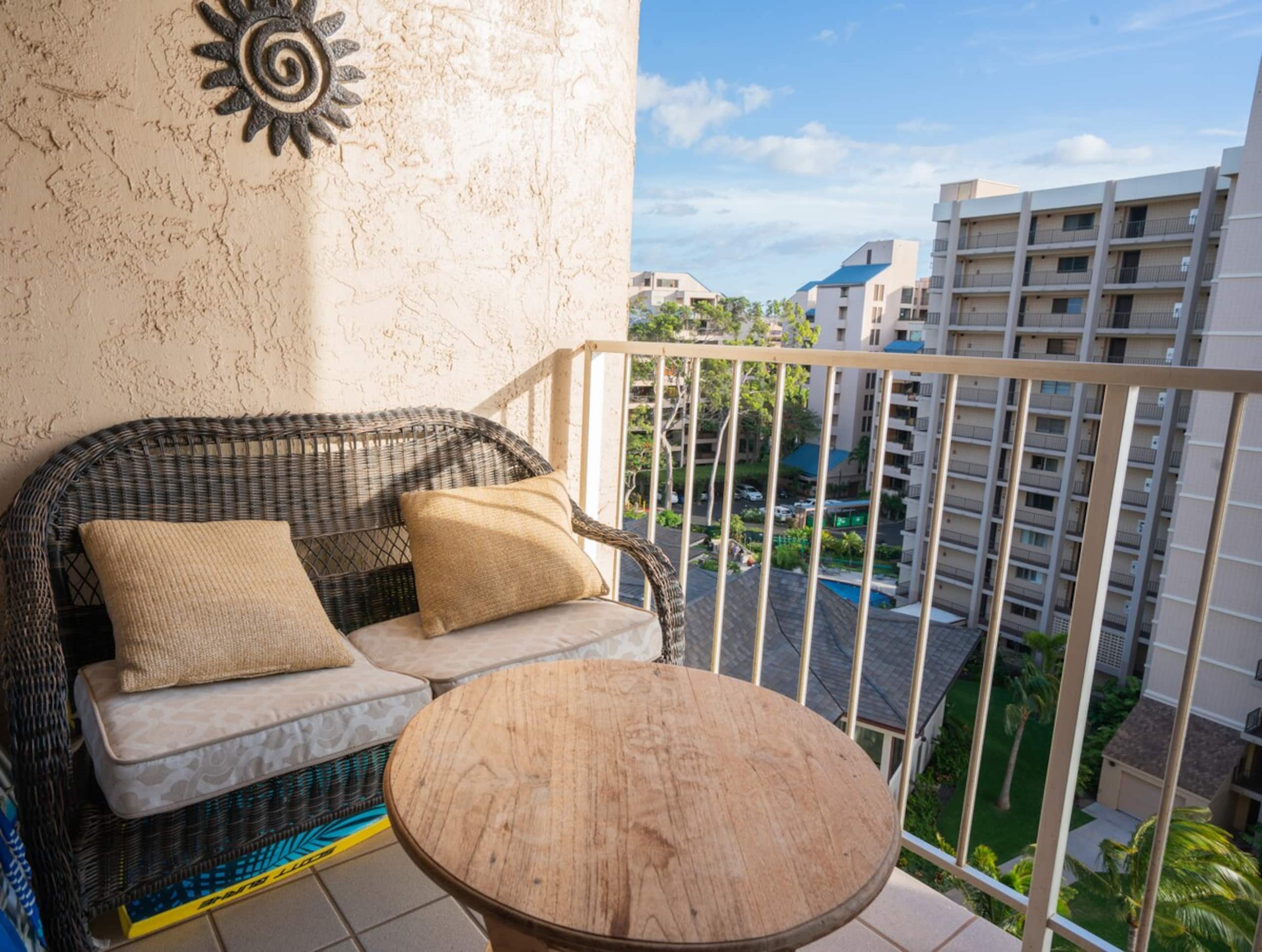 Modern Hawaiian Ocean View Villa - Photo 12