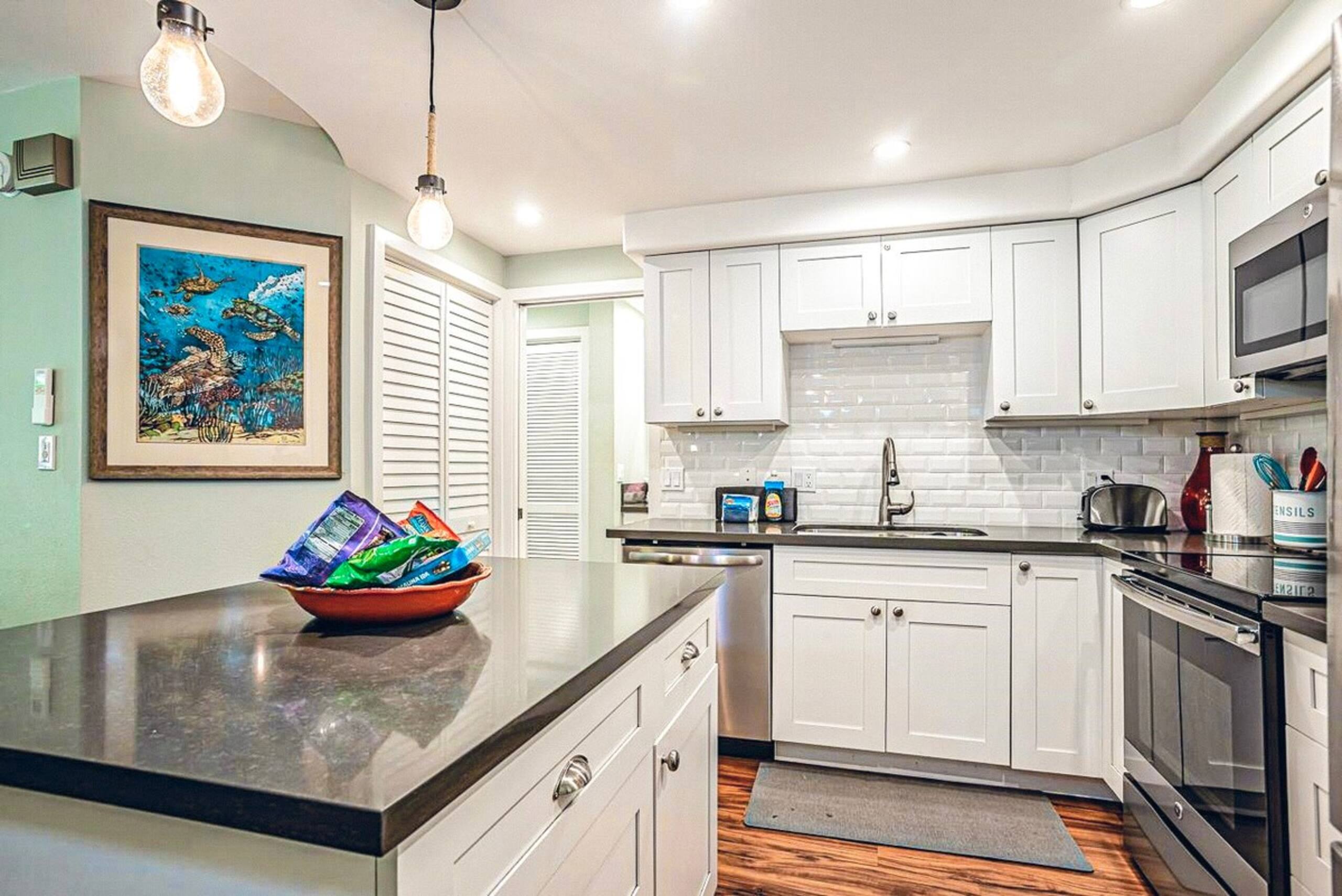 Special Sale Luxury 1BD Condo with Ocean Views - Photo 6