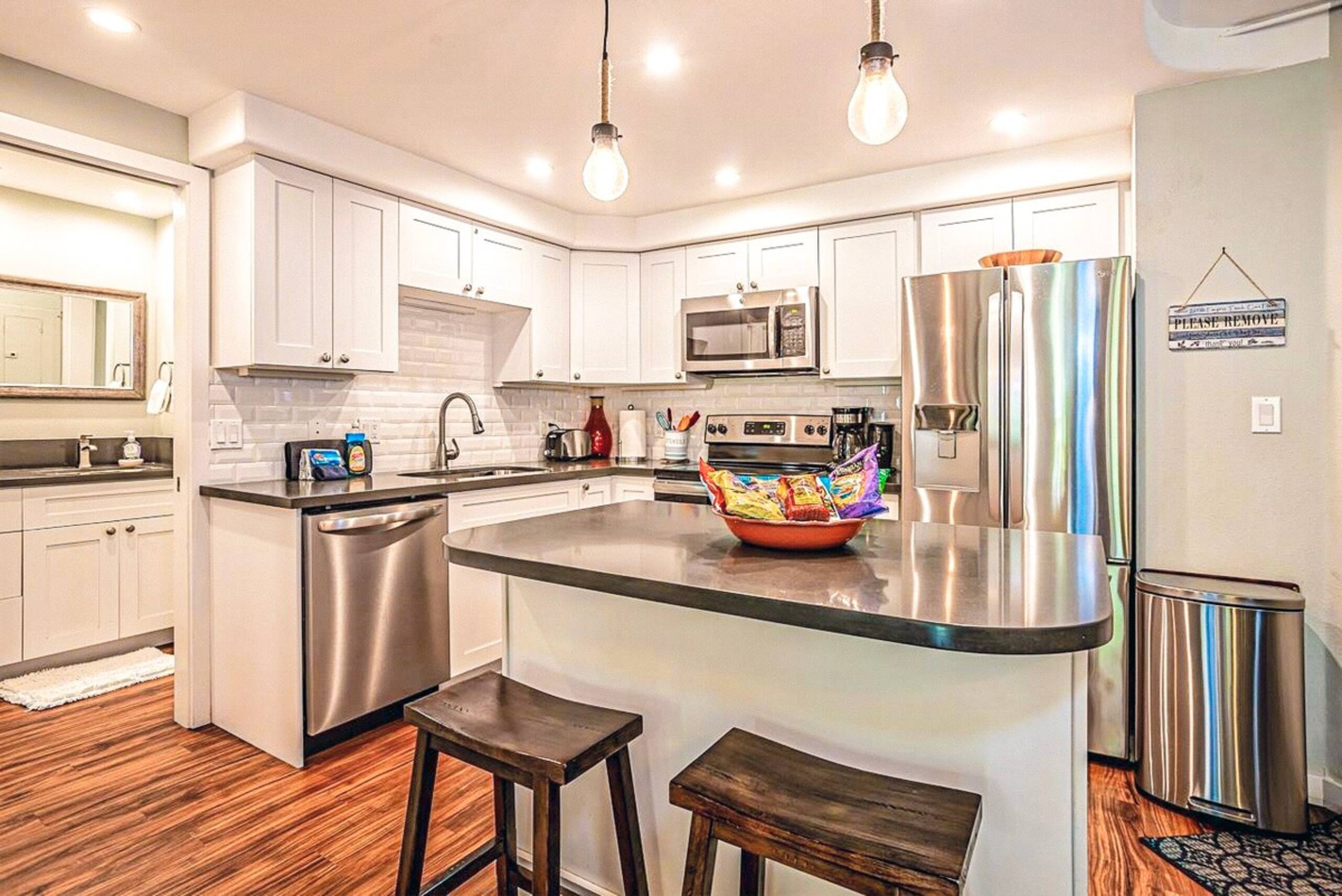 Special Sale Luxury 1BD Condo with Ocean Views - Photo 7
