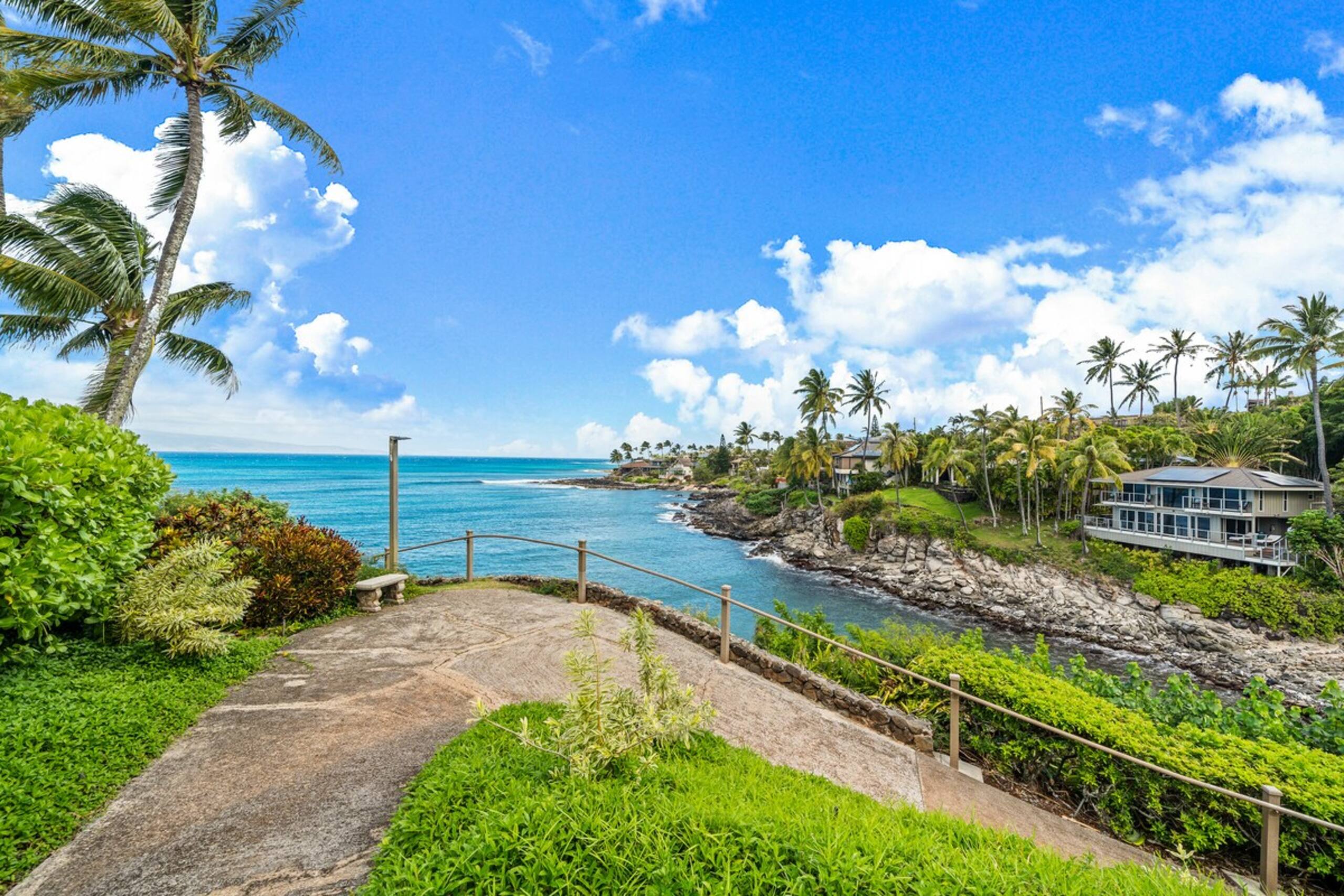 Beautifull 3BD Partial Ocean Views - Alaeloa 38 - Photo 37
