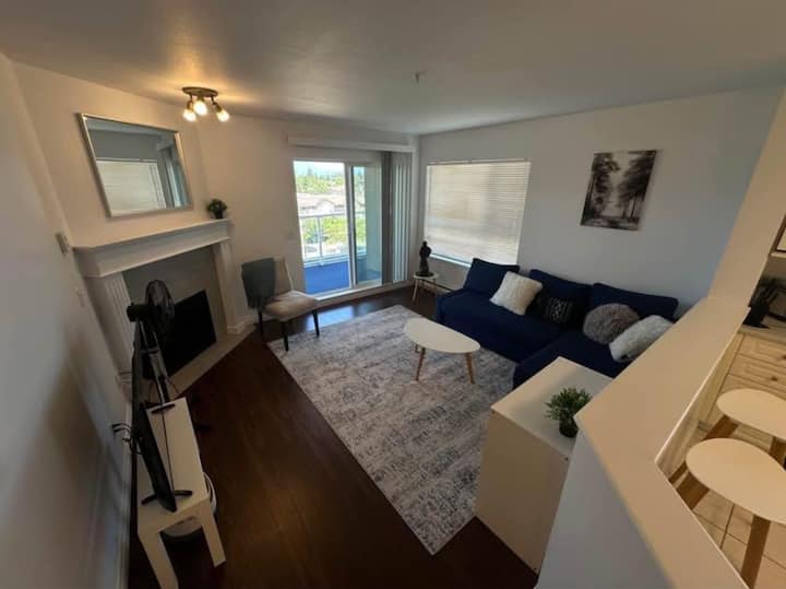 Downtown Chilliwack Condo With Stunning Views - Chilliwack