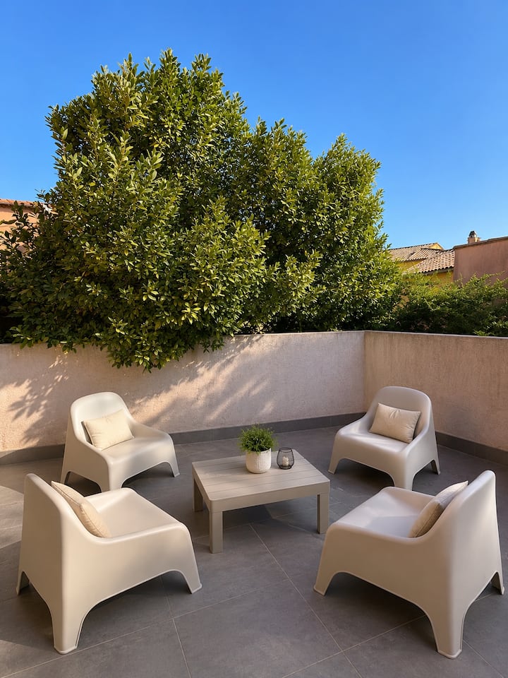 Terrasse Centre Saint-tropez Place Lices - Saint-Tropez