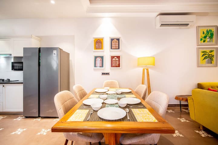 Dining area image 3