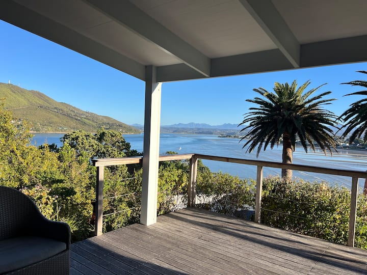 Knysna House | George Rex Drive The Heads - Knysna
