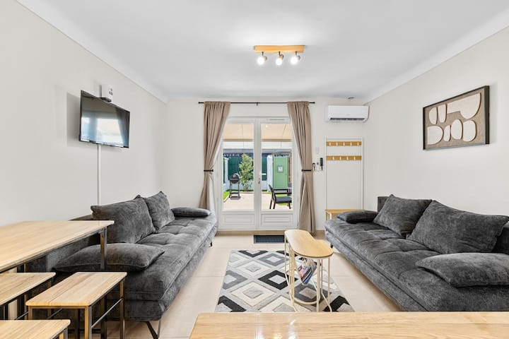 7 Min Walk To The Sea, Free Parking, 3 Ac, Garden - Nizza