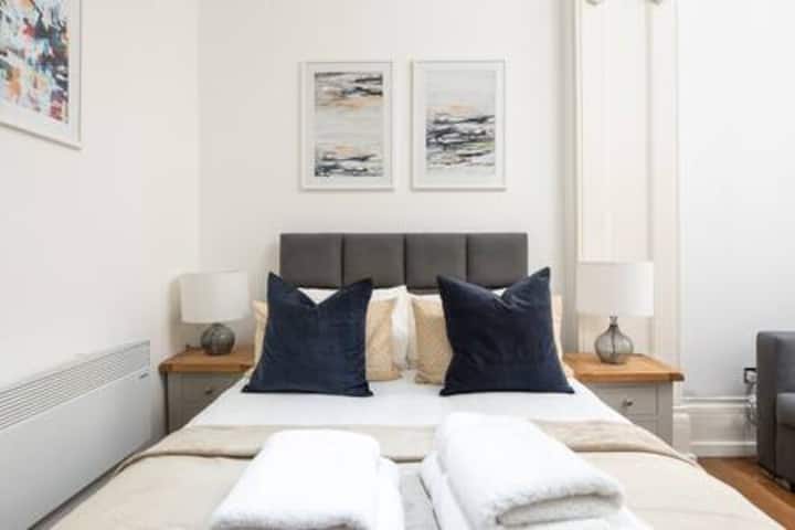 Vesto | Double Room In Bayswater, London - Notting Hill