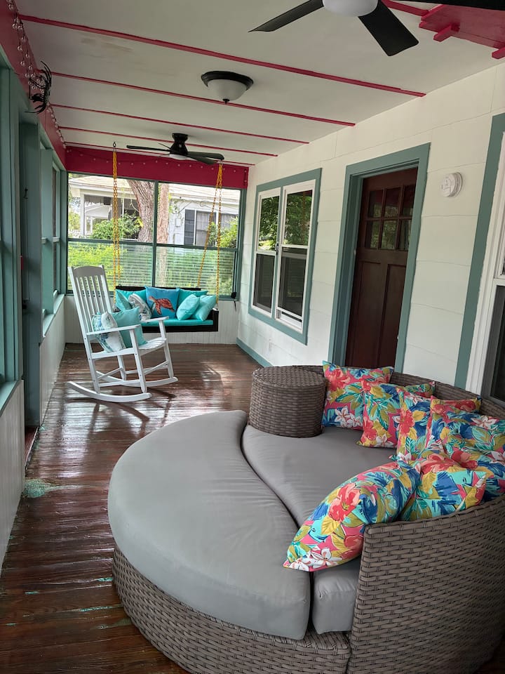 Sweet Spot In Cocoa Village - Cocoa, FL