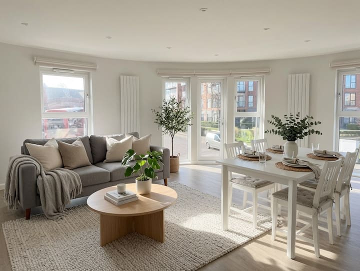 Modern 2br Flat With Balcony | Romford - Brentwood
