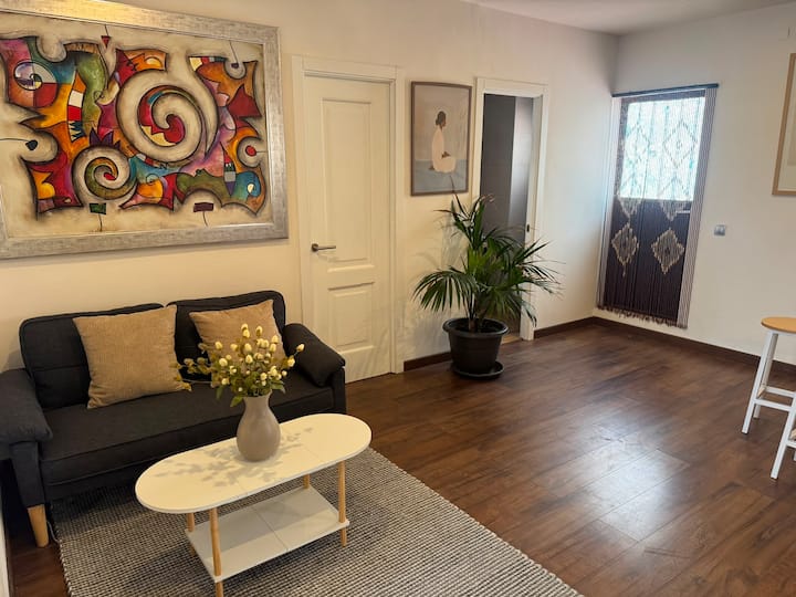 Apartamento Con Terraza Y Parking Cerca Del Centro - Los Barrios