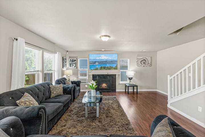 Tacoma Family Home Near Seattle - Tacoma, WA
