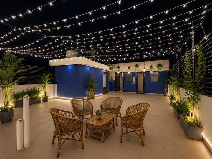 Luxury Rooftop Stay With Terrace | Faridabad - Faridabad