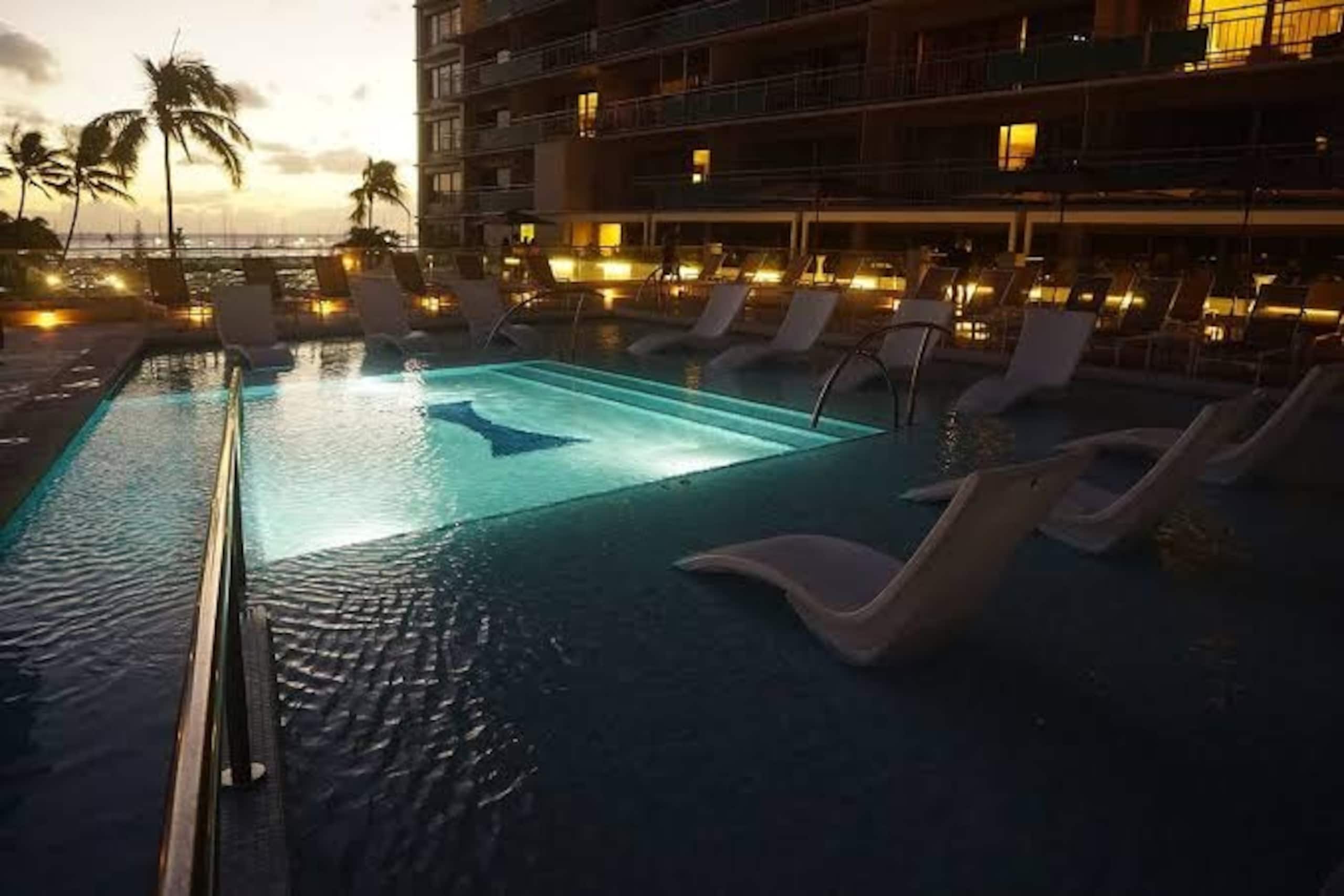 New Listing OceanView & Fireworks w/Free Parking - Photo 18