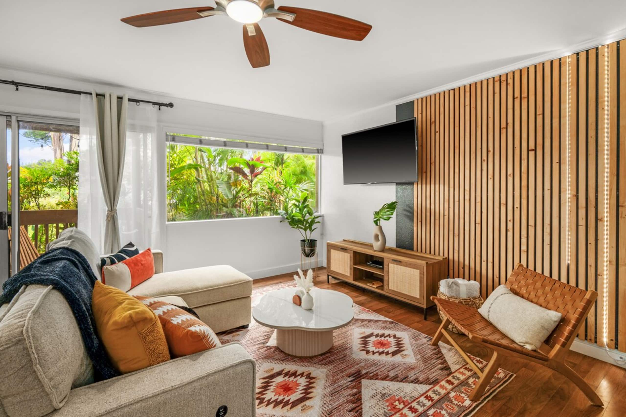 Island sanctuary w/AC, Pool, Hot tub & Lanai - Main photo