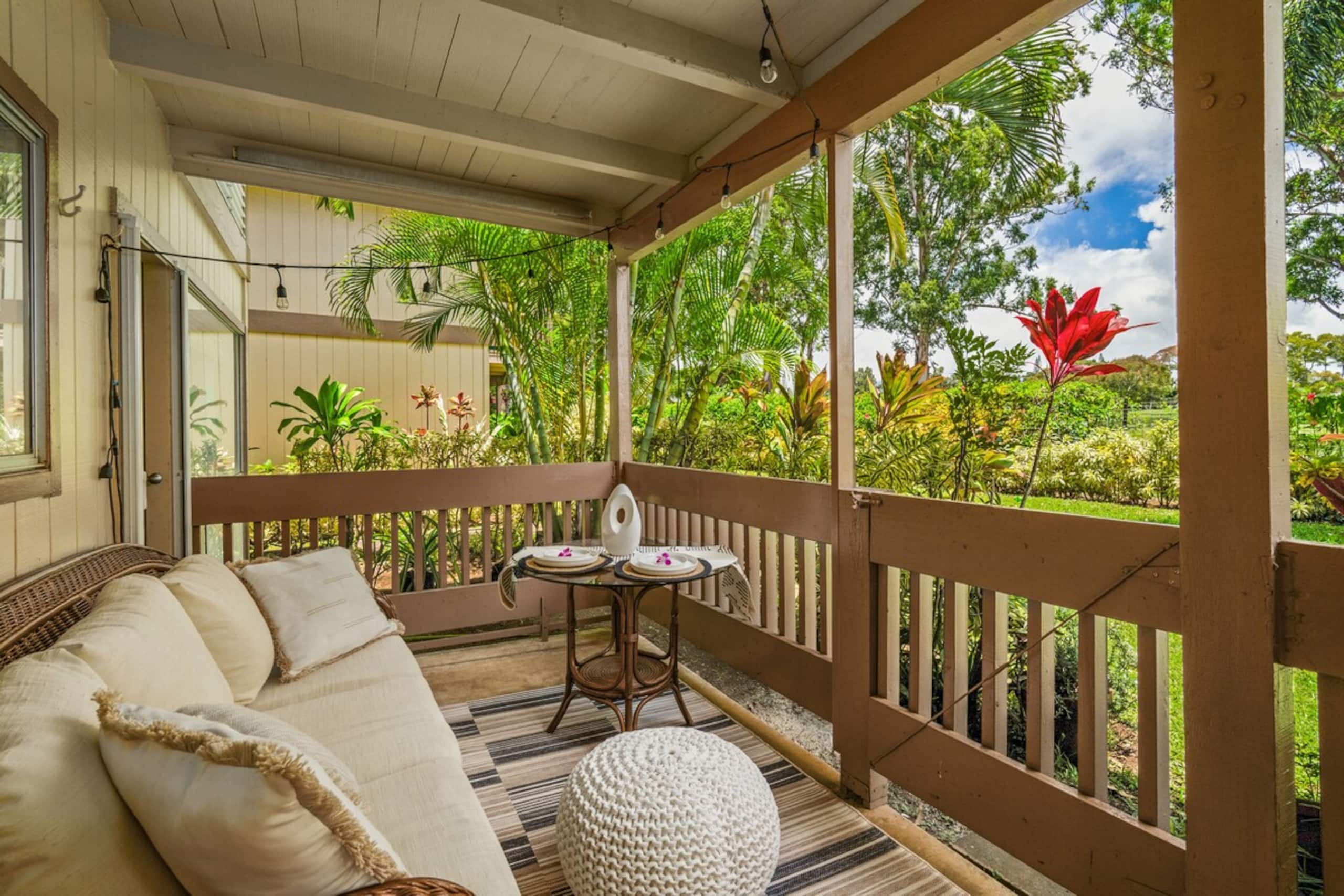 Island sanctuary w/AC, Pool, Hot tub & Lanai - Photo 18