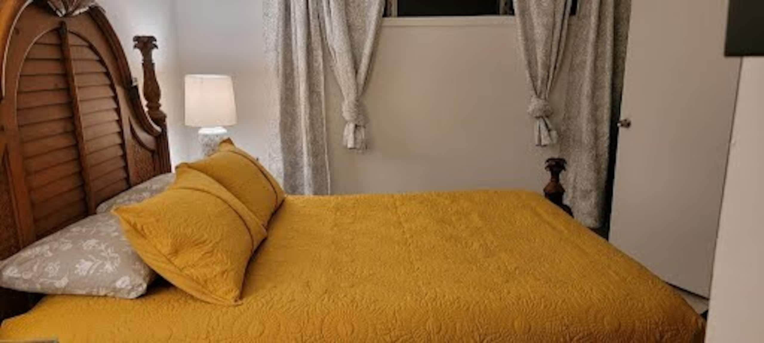 Spacious, Great Location. Close to Beaches - Photo 9