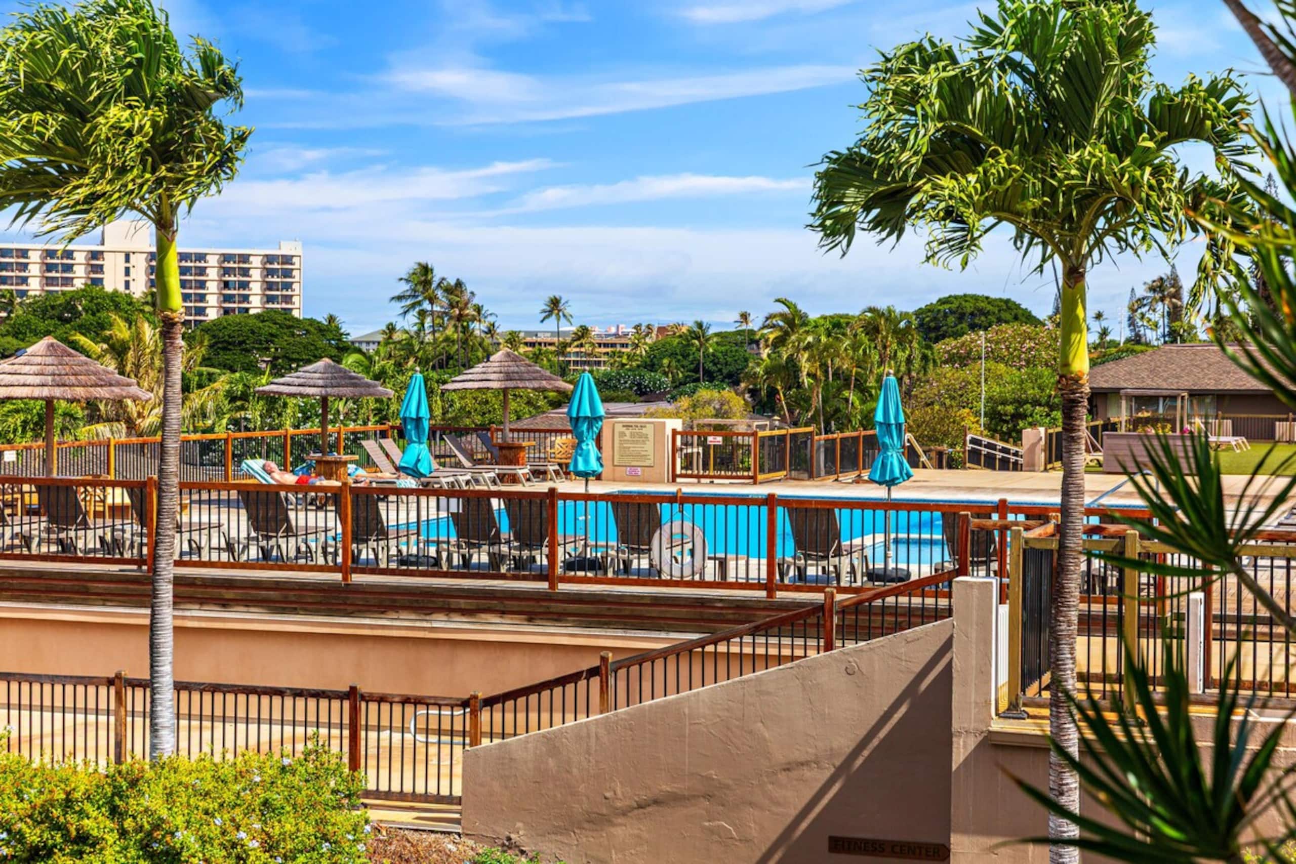 Top Floor, Corner Unit, Pool View, Kaanapali Beach - Photo 11